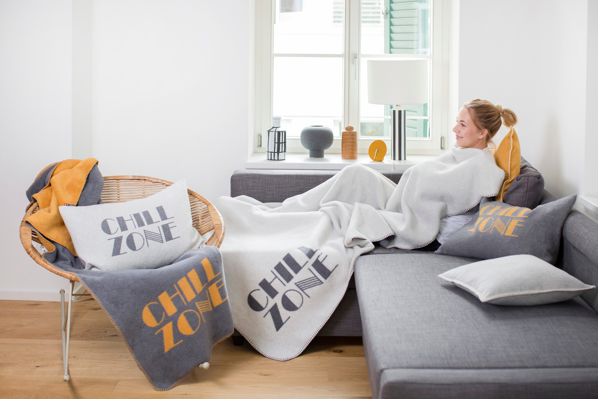 Image of DAVID FUSSENEGGER Wohndecke, mit Schriftzug bei Ackermann Versand Schweiz