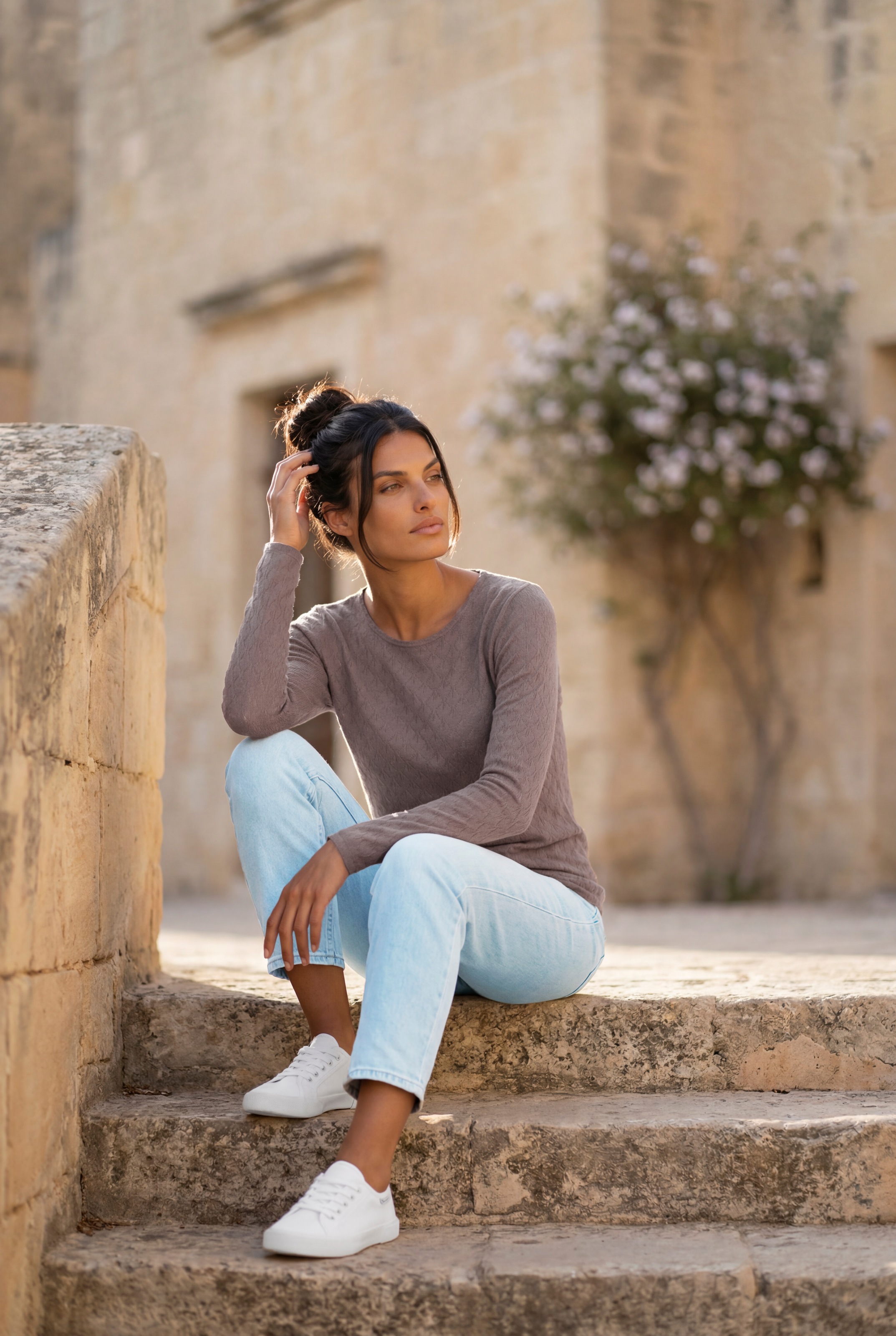 Vivance T-shirt à manches longues »mit modischem Ajour-Muster« en maille fine légère avec motif ajouré