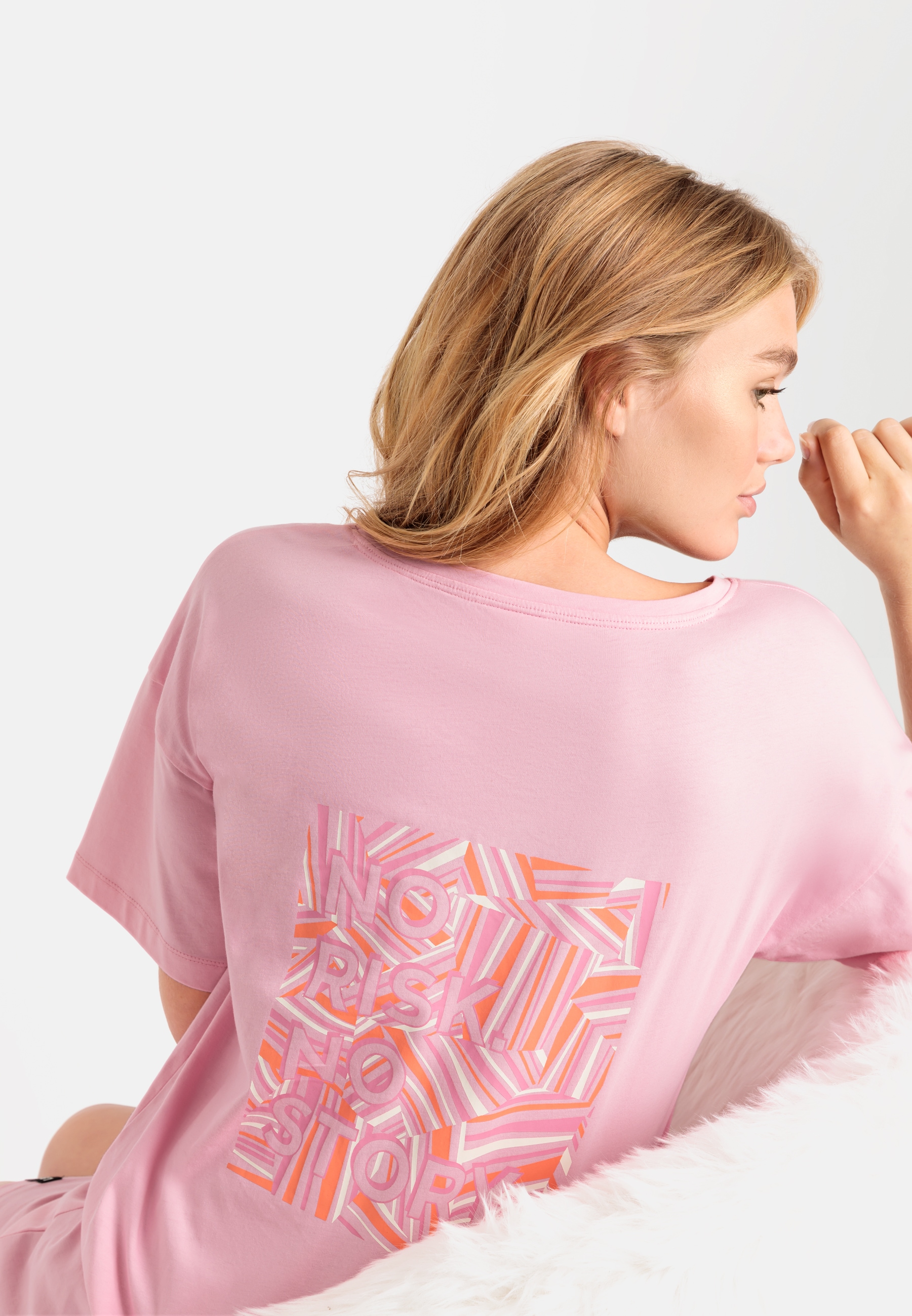 LSCN by LASCANA Sleepshirt, mit grossem Rücken-Druck