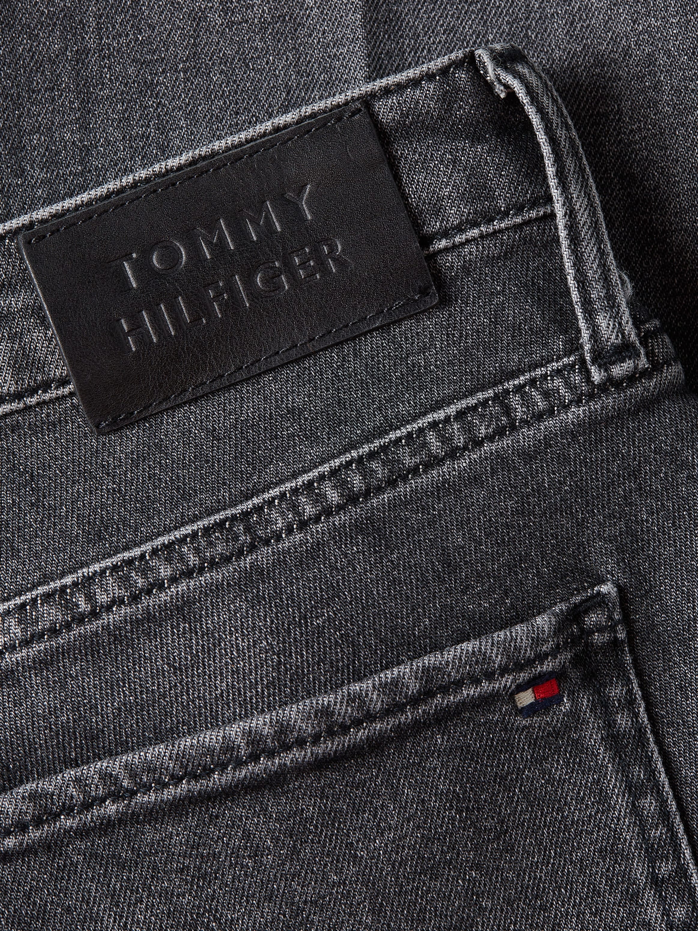 Tommy Hilfiger Bootcut-Jeans »BOOTCUT RW BEA«, mit Leder-Badge