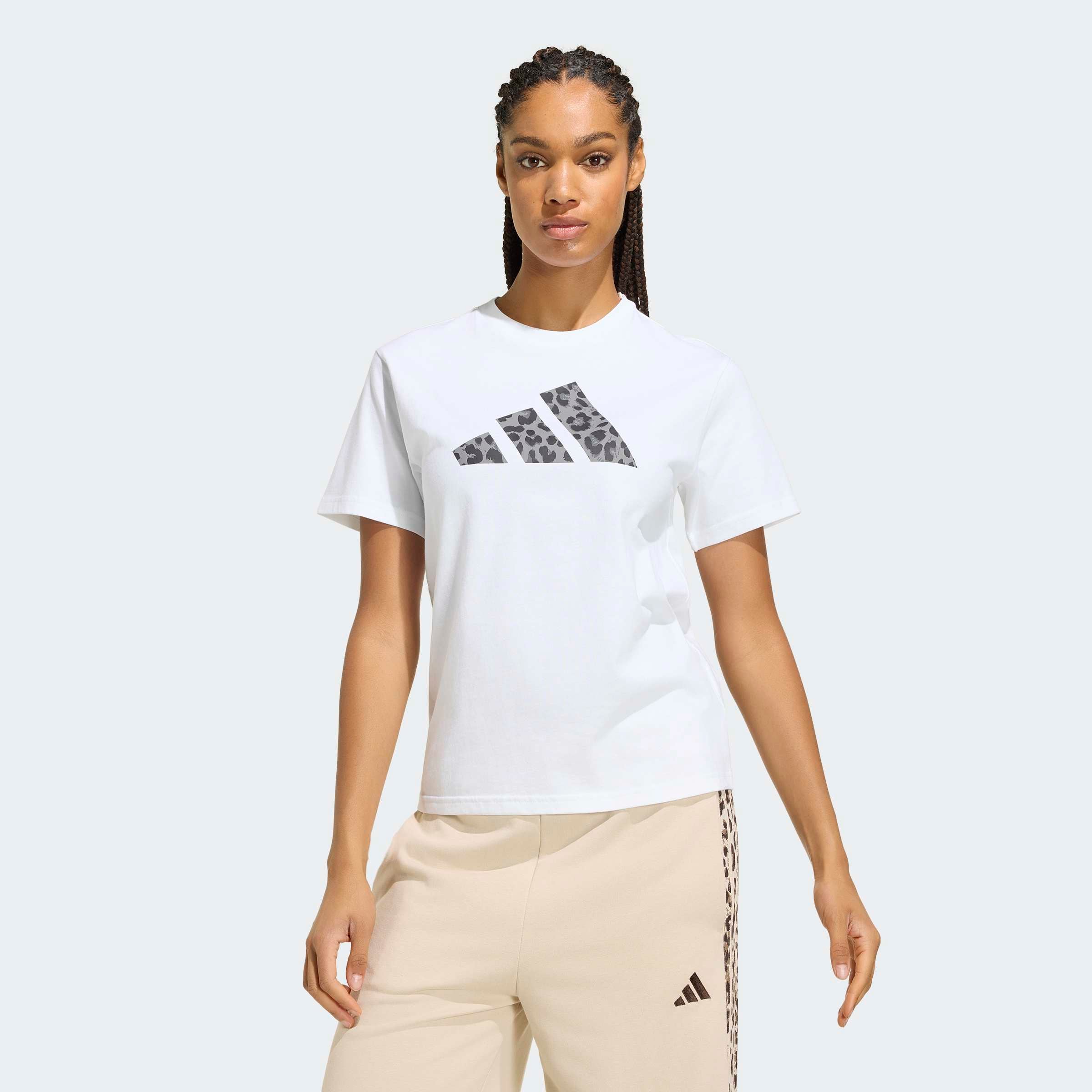 Image of adidas Sportswear T-Shirt "GRAPHIC MIT ANIMALPRINT" mit Rundhalsausschnitt, ohne Verschluss, sportlicher Stil