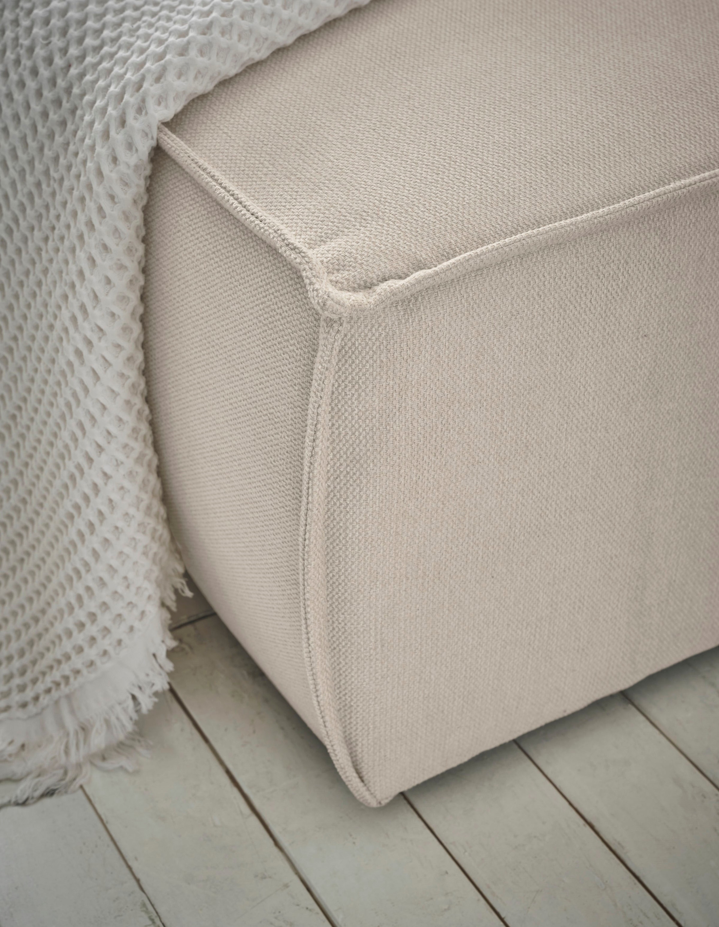 andas Canapé d'angle »FINNLEY Schlafsofa 267 cm, L-Form mit Schlaffunktion & Bettkasten« verfügbar in den Stoffqualitäten Bouclé, Struktur fein und Mega Cord