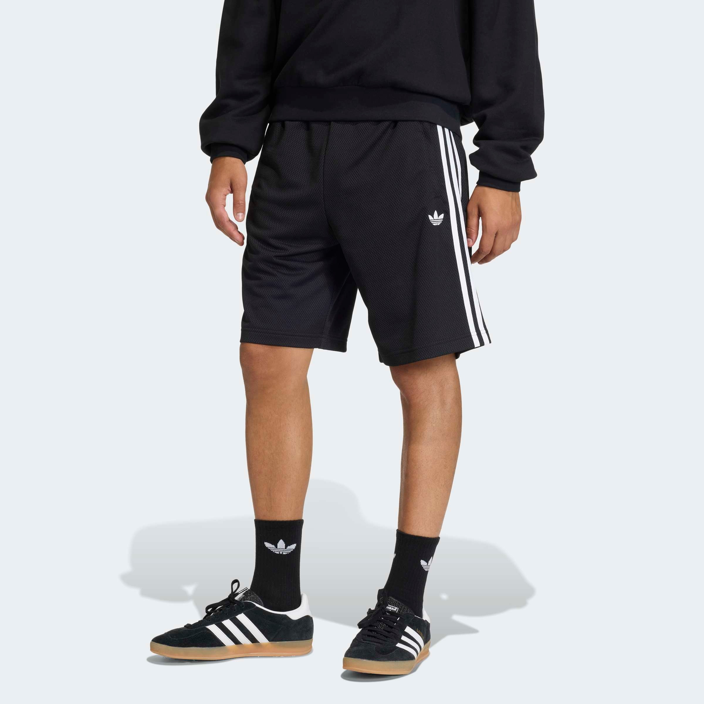Image of adidas Originals Shorts "SHORT"