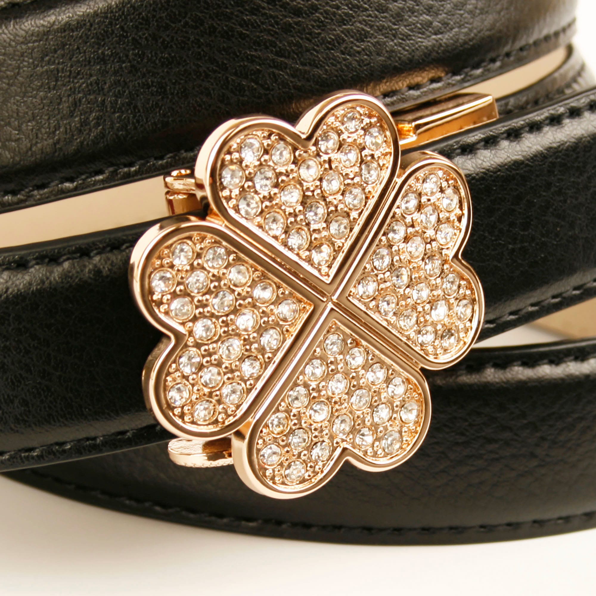 Anthoni Crown Ledergürtel, mit Kleeblatt-Schliesse und Glitzersteinen