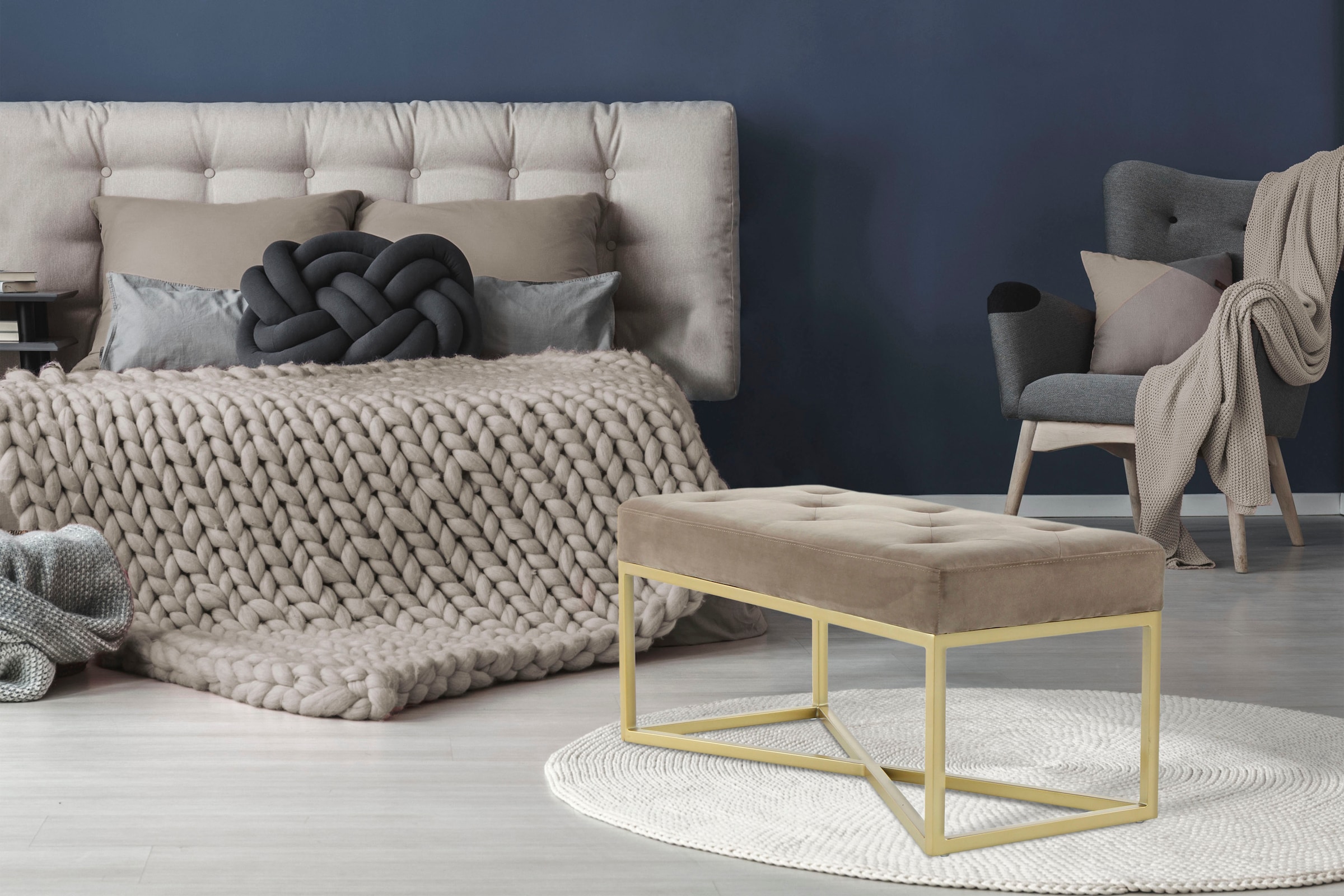 Kayoom Banc à tabouret »Cameron 125, glamouröses Design, glänzenden Metallfüssen, in Samt-Look« 1 cuis tlg. bequem, elegant, mit Zierknöpfen, Gold-coated Eisengestell