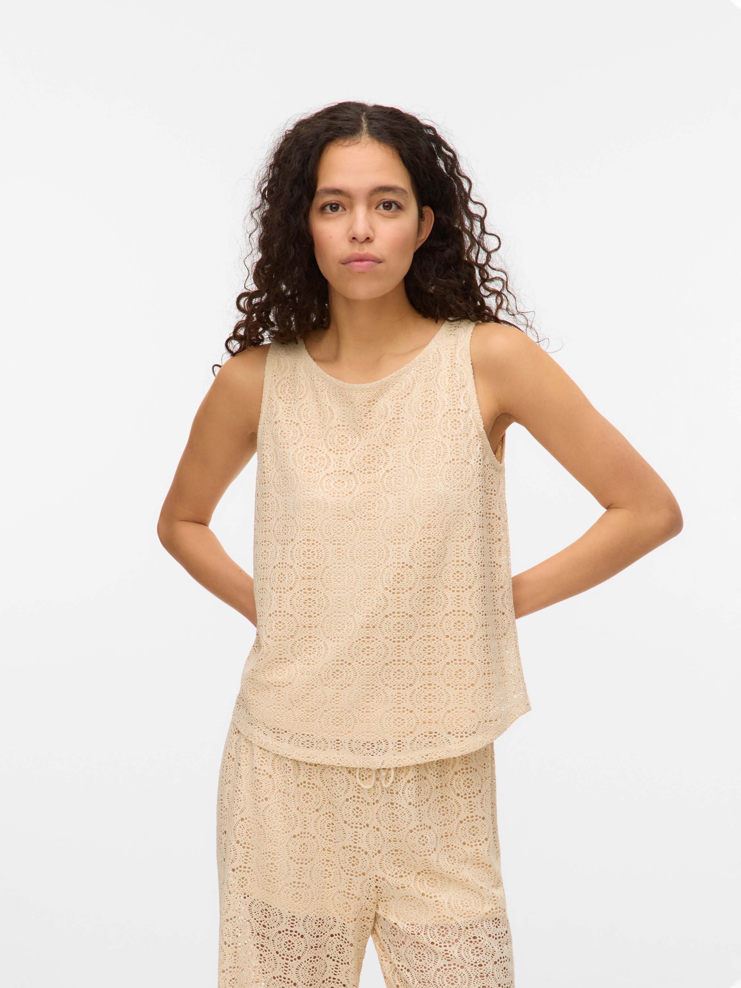Image of Vero Moda Spitzentop "VMMAYA TANK TOP JRS VO" Materialmix, regular fit