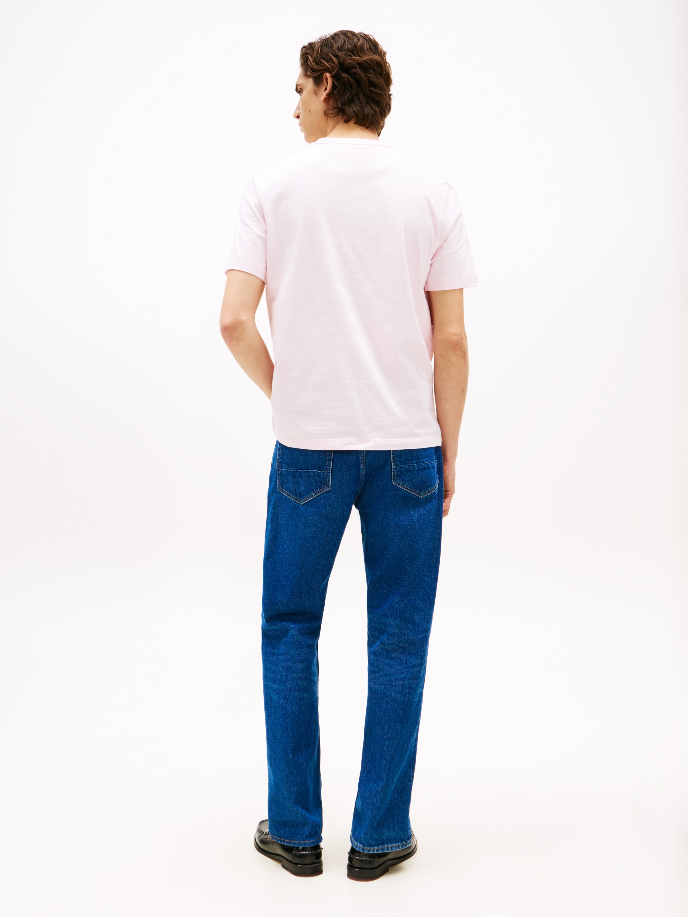 Tommy Hilfiger T-Shirt »ESSENTIAL REG FIT SOLID TEE mit Stickerei und Rundhals«, unifarben, casual, regular fit, Baumwolle, Rundhals