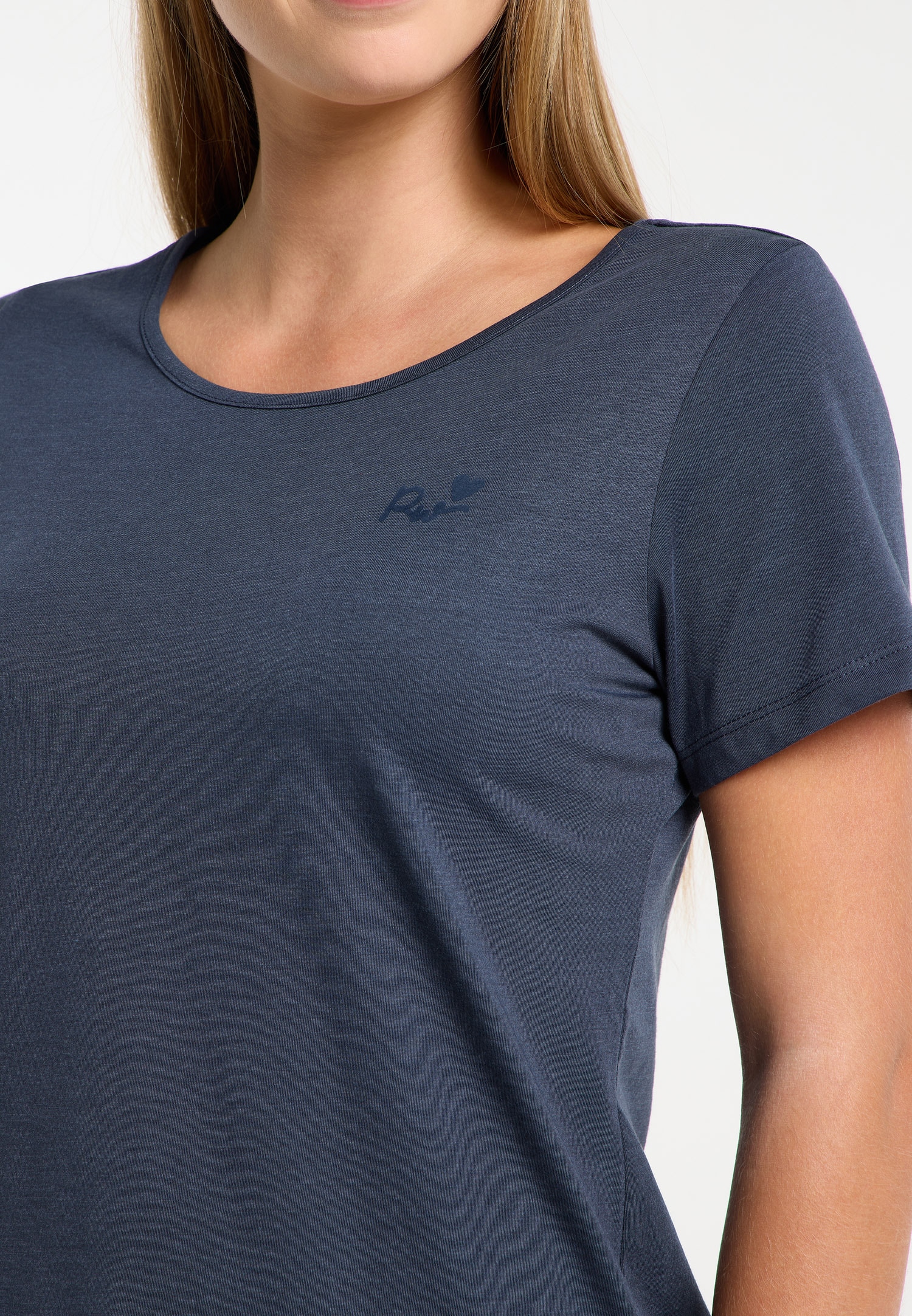 Ragwear Kurzarmshirt »MINTTA« Kurzarmshirt, aus Baumwolle und Polyester, lockere Passform, mit Druck