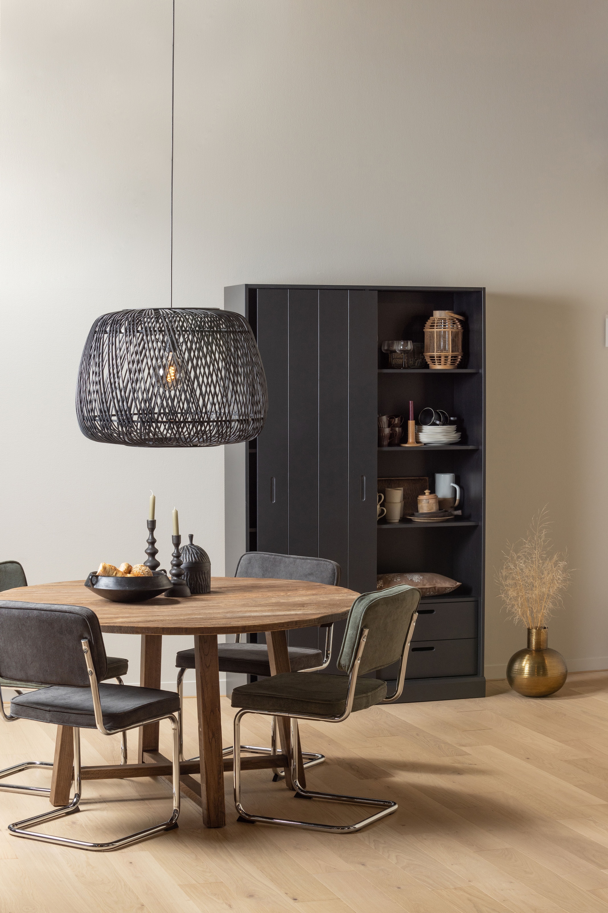 WOOOD Mehrzweckschrank »Move Massivholz Kiefernholz mit Schiebetür geschliffen 200x120x42 cm« Einfach zu montieren, Tragkraft 15 kg pro Boden, sichtbare Maserung