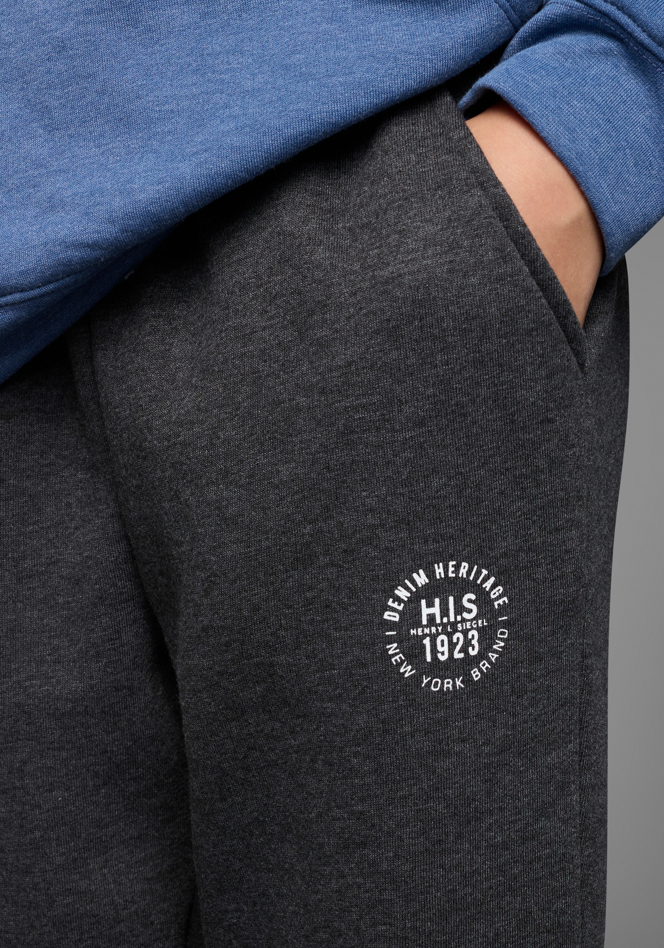H.I.S Sweathose »Basic Sweatshose, Jogginghose«, NEU: HIS für TEENS! Sweathose mit kleinem Badge