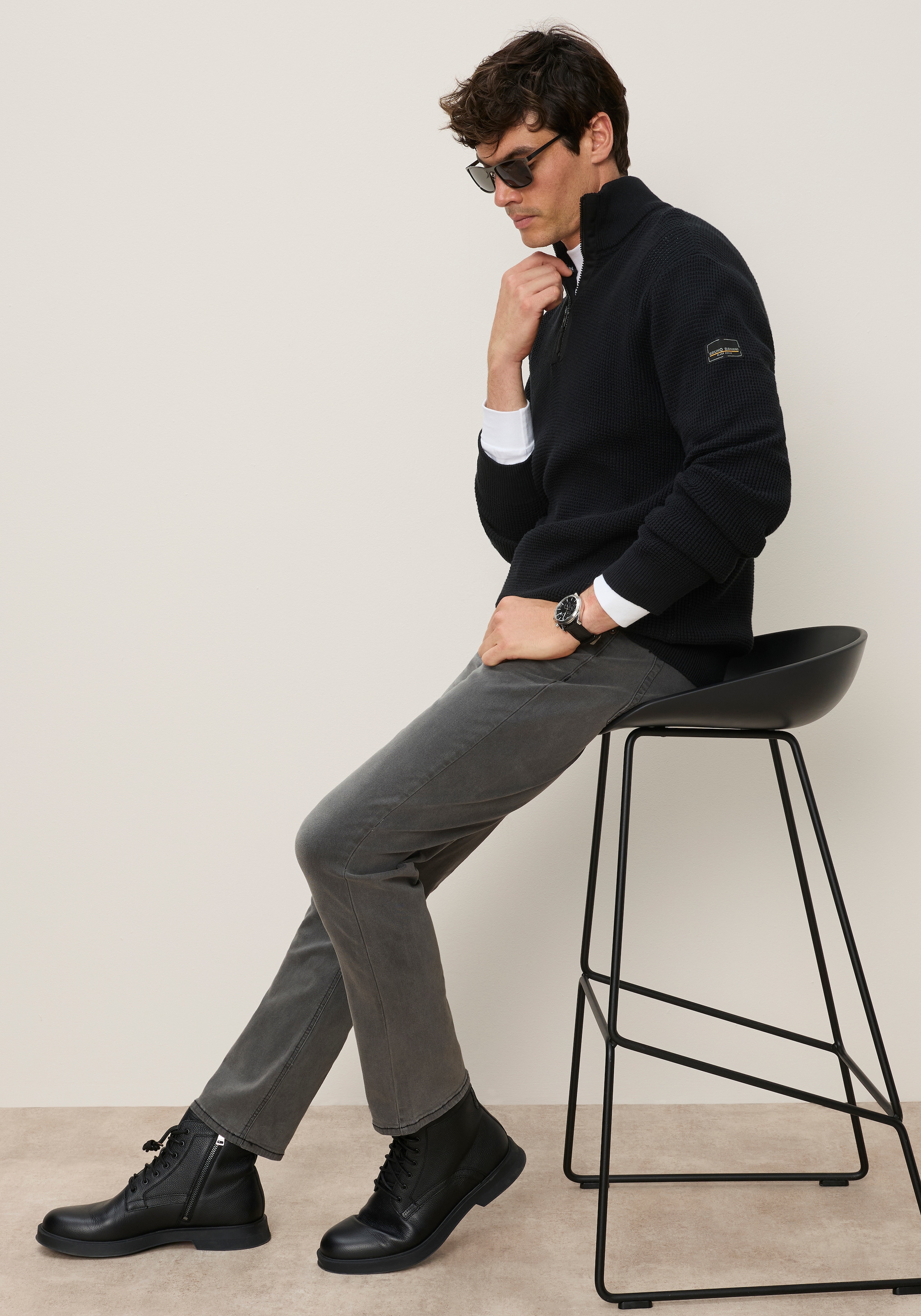 Bruno Banani Troyer »mit modischer Reissverschlussblende« Markante Strickstruktur trifft auf cleane Details.. modisch, elegant