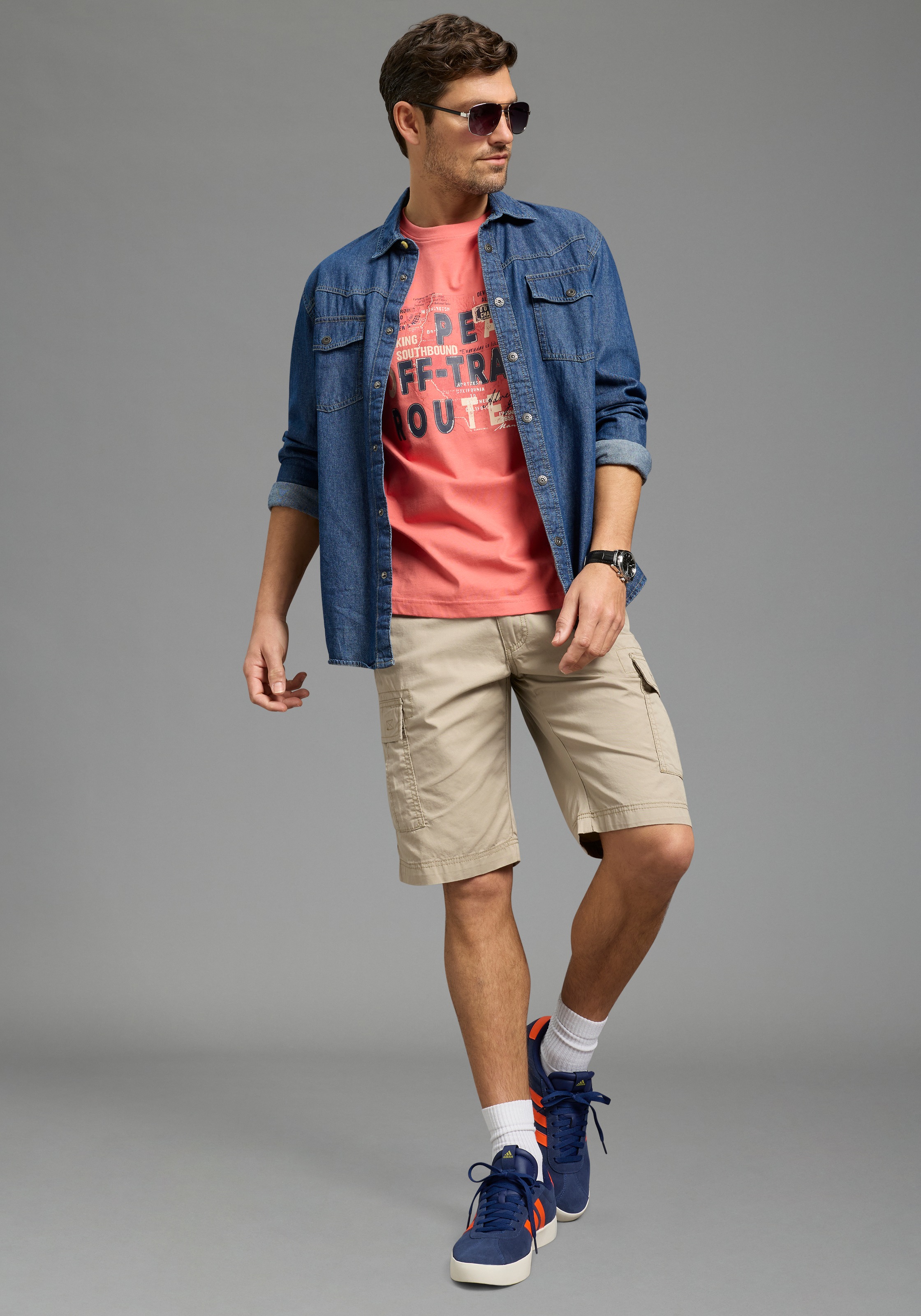 Image of Mans World Rundhalsshirt "Neue Kollektion" normale Passform, kurzarm, mit Rundhalsausschnitt, mit Print