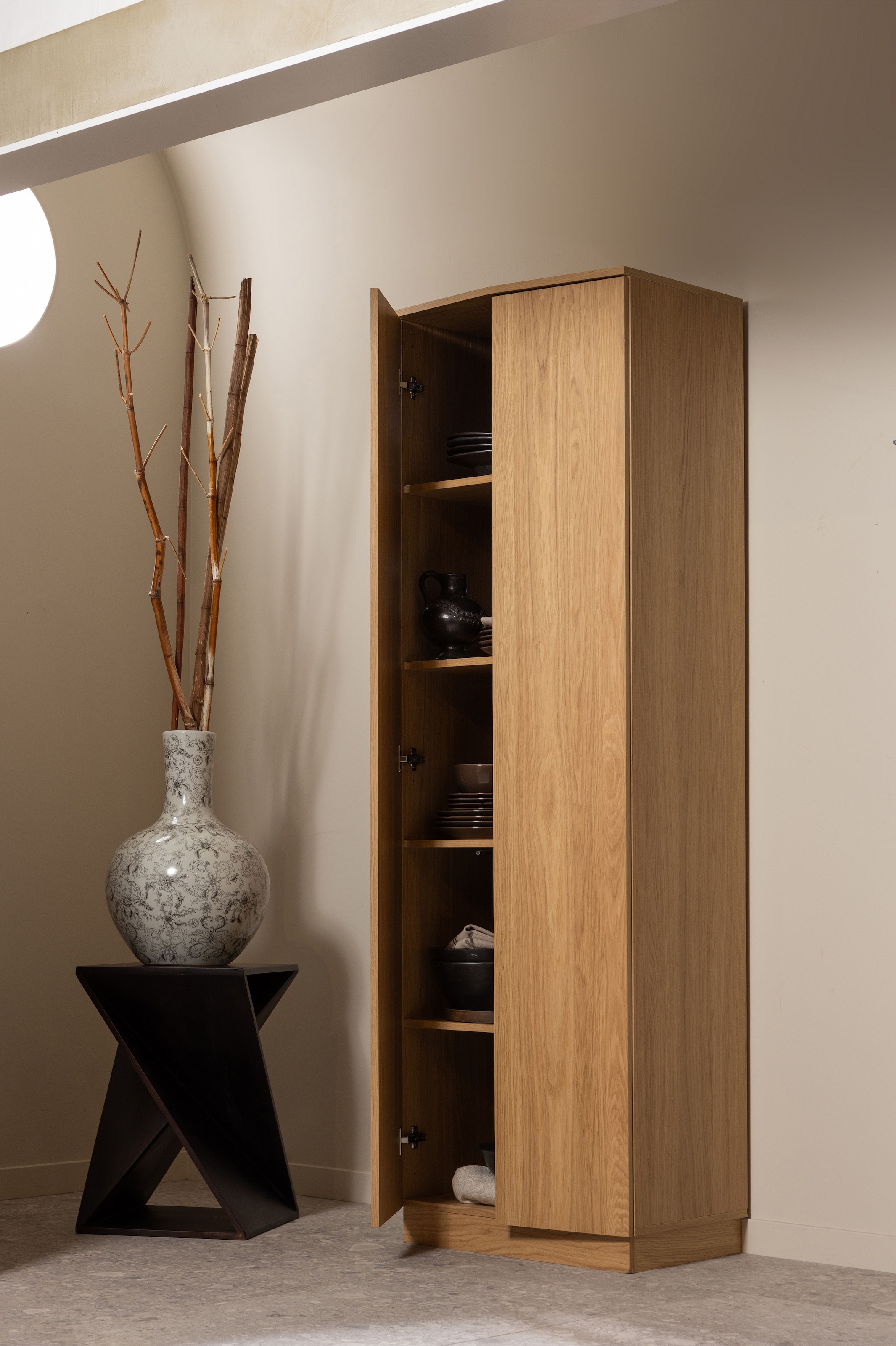 WOOOD Beistelltisch »Ikem aus Akazienholz mit Naturmaserung 41x41x61 cm« Tragkraft 50 kg, ausgeprägte Flamm- und Maserzeichnung