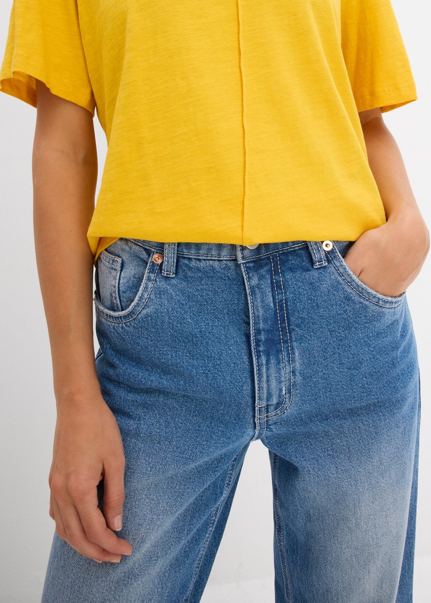 bonprix T-shirt coupe ample, manches larges avec fronces discrètes à l'épaule