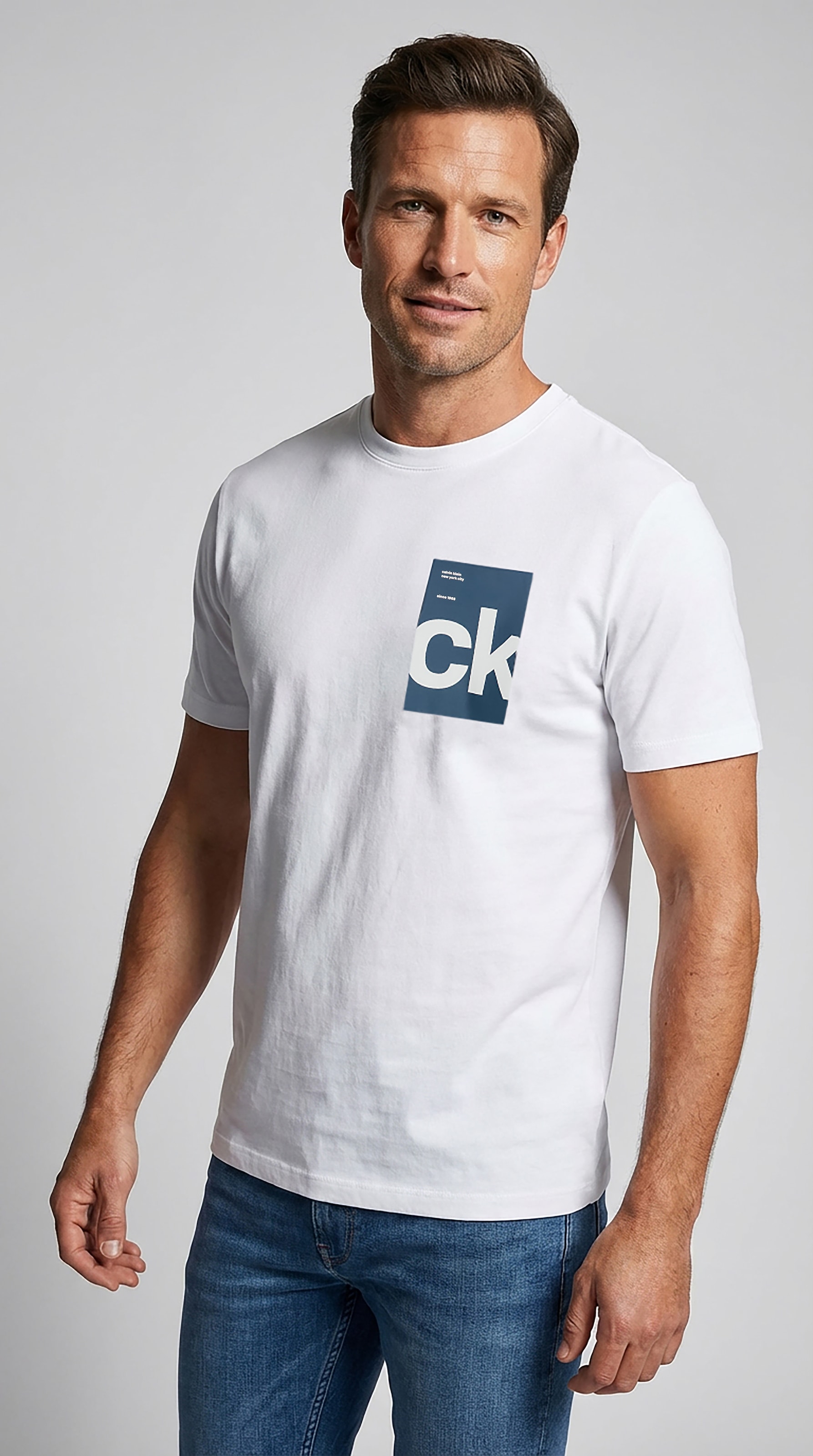 Image of Calvin Klein Jeans T-Shirt "SS 30s EU BH BOX GRAPHIC TEE" mit Calvin Klein Druck