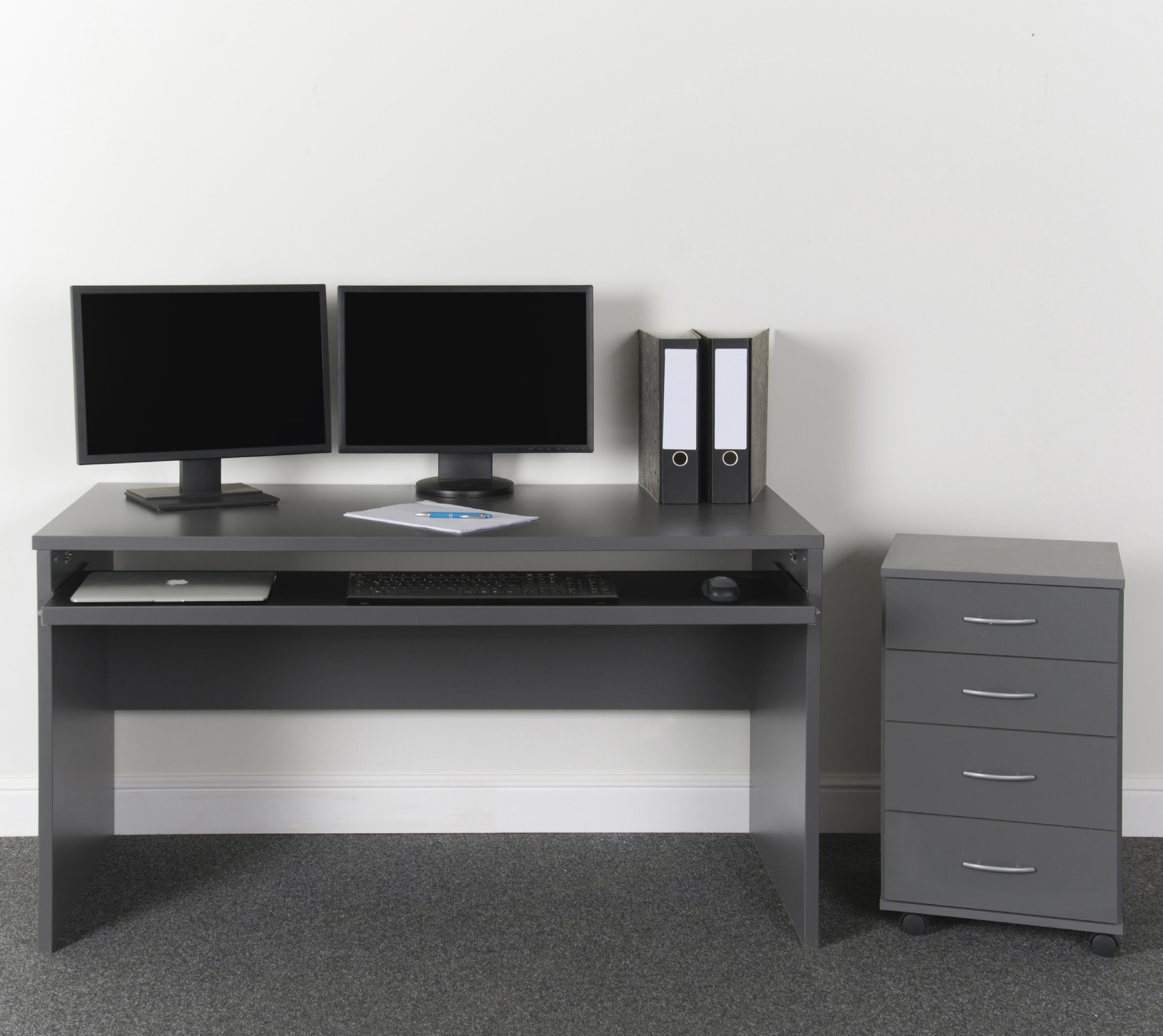 VOGL Möbelfabrik Schreibtisch »Barrie«, 2-farbiger Tablarauszug, Breite 160 cm, Made in Germany
