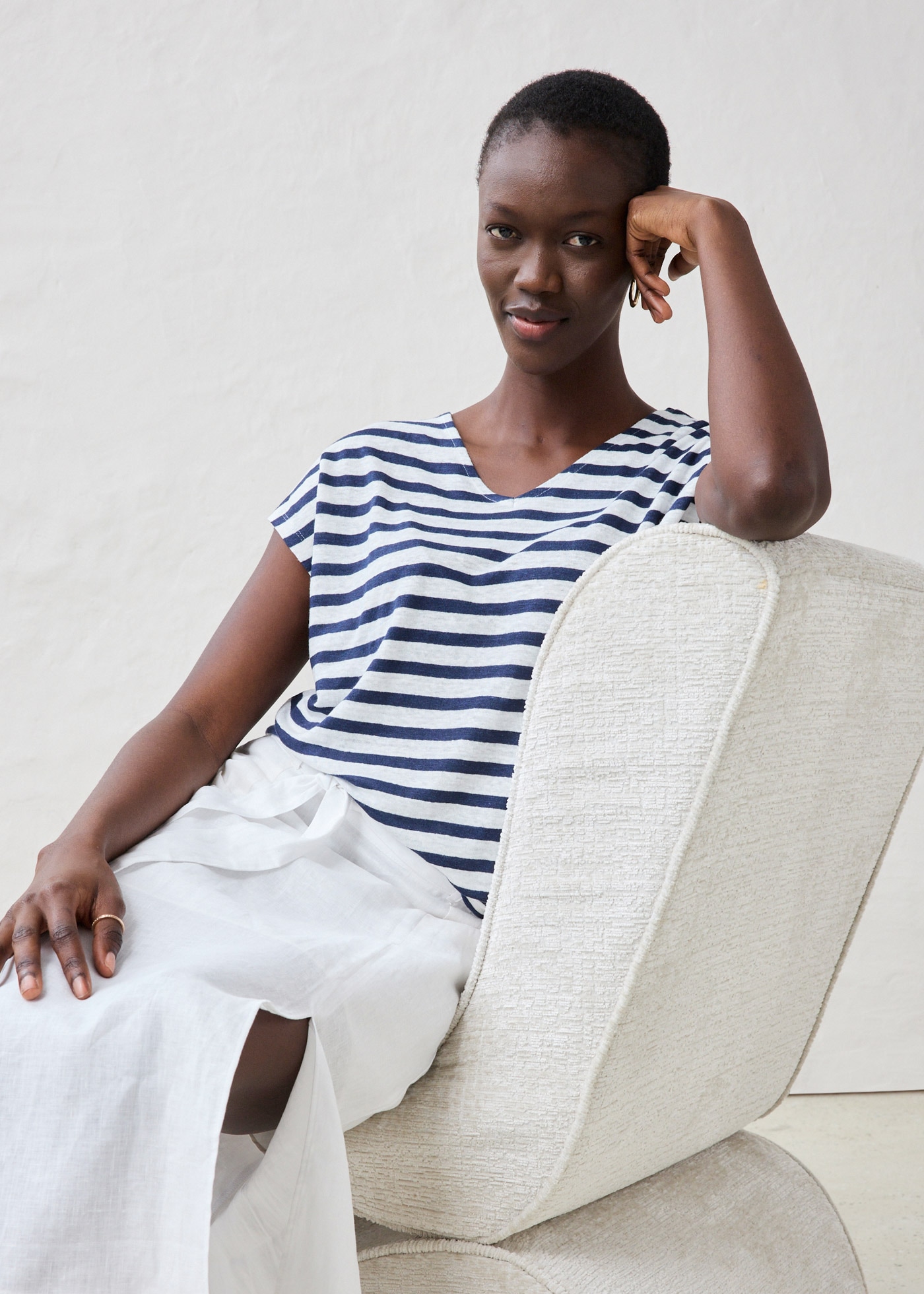 bonprix T-shirt Oversize Passform, Kurzarm, V-Ausschnitt, aus Leinen, pflegeleicht