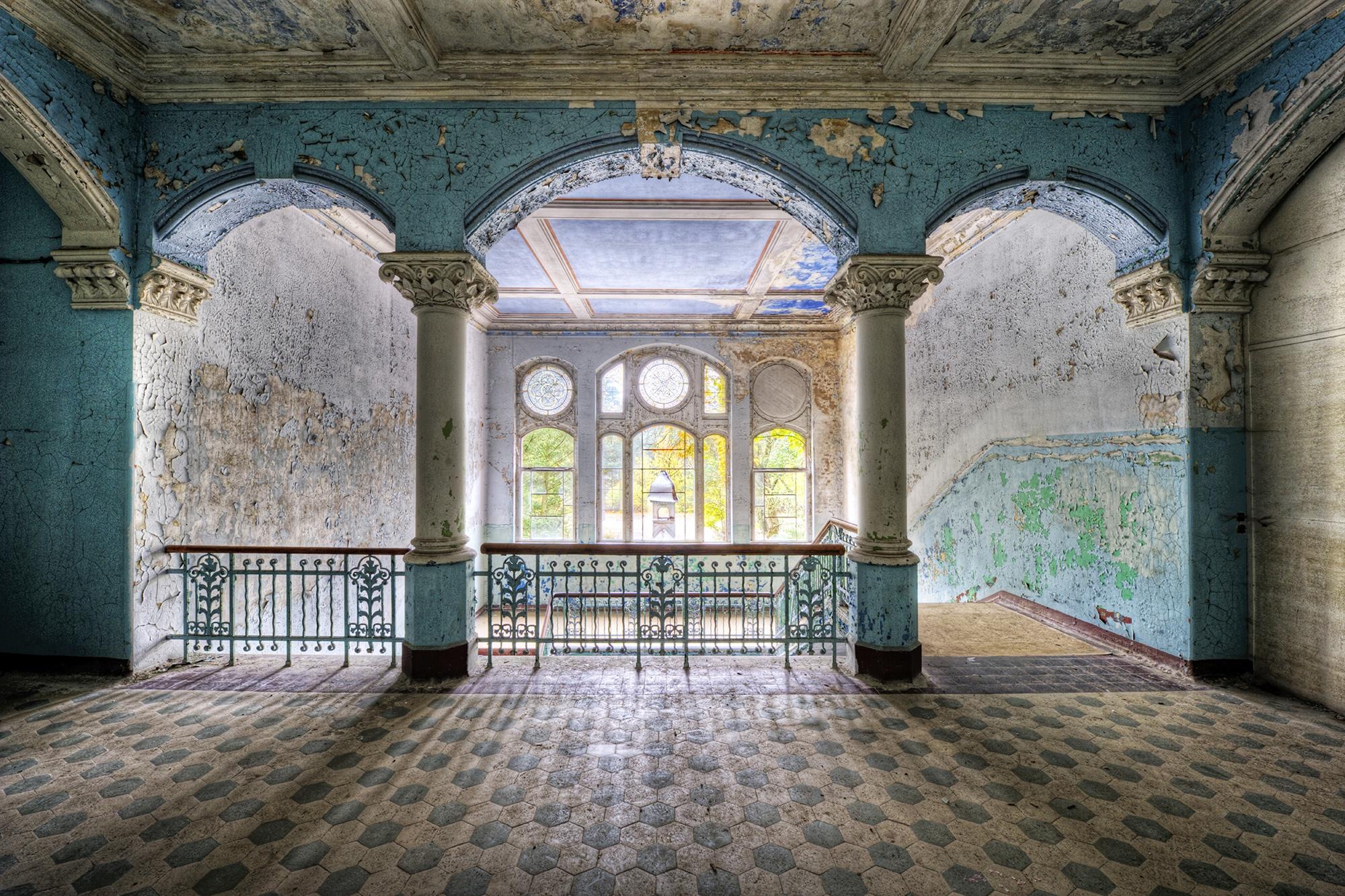 Image of queence Acrylglasbild "Vintage, Industie" Architektonische Elemente Gebäude Innenarchitektur Schloss Vintage Fine Art-Print in Galeriequalität