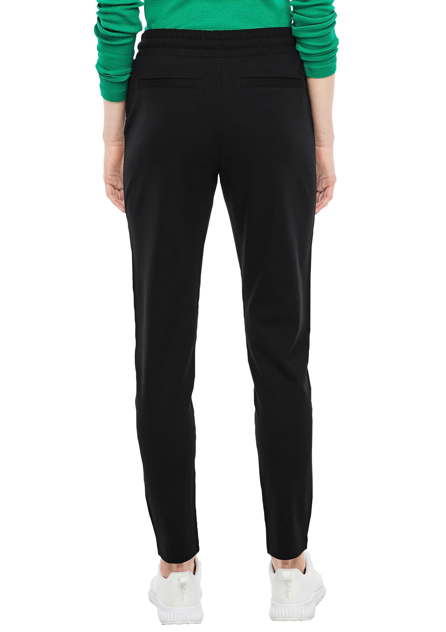 Image of Q/S by s.Oliver Jogger Pants »Gwen«, mit schmalen Seitenstreifen im Athleisure Look bei Ackermann Versand Schweiz