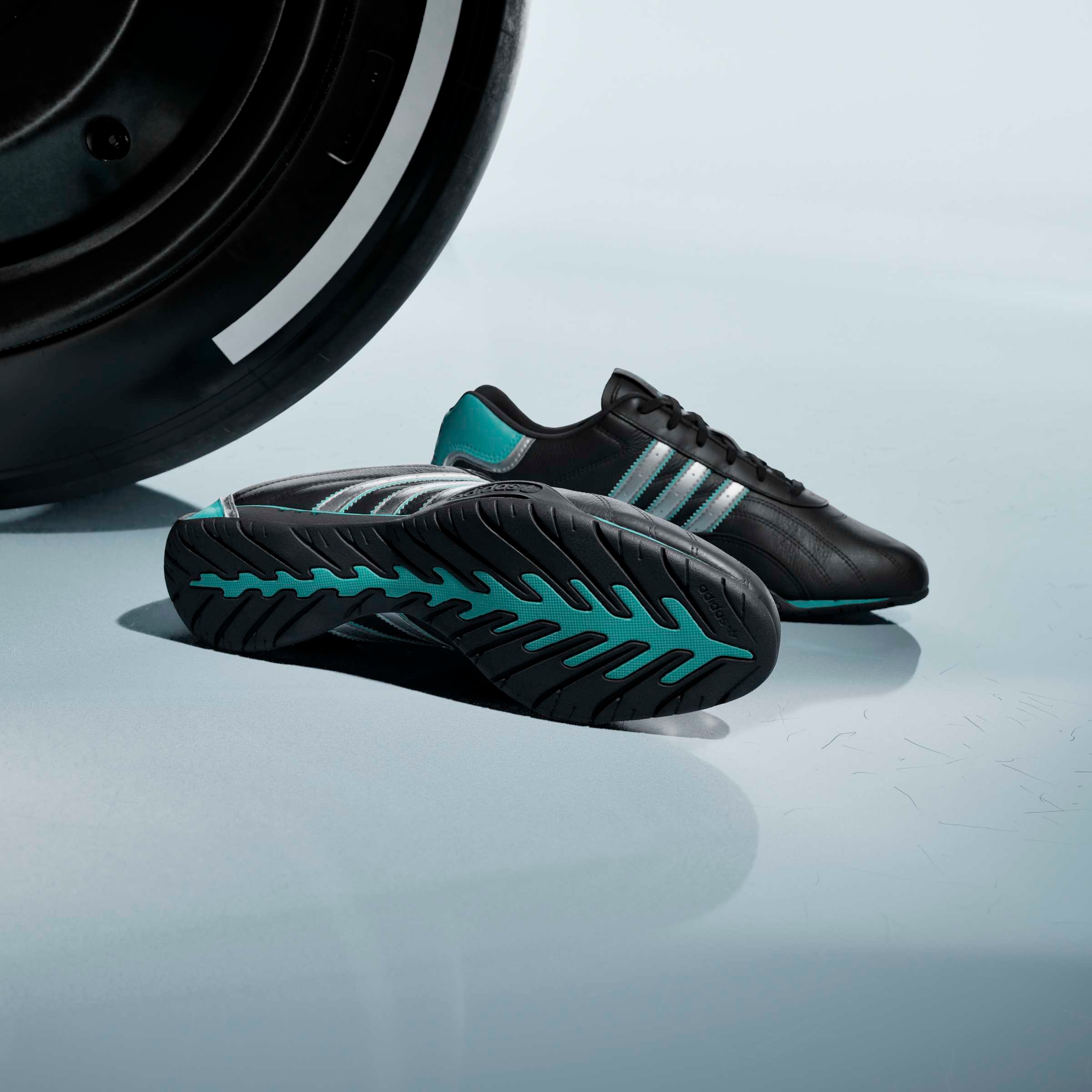 adidas Performance Sneakers »ADIRACER LO MERCEDES AMG PETRONAS F1 TEAM«