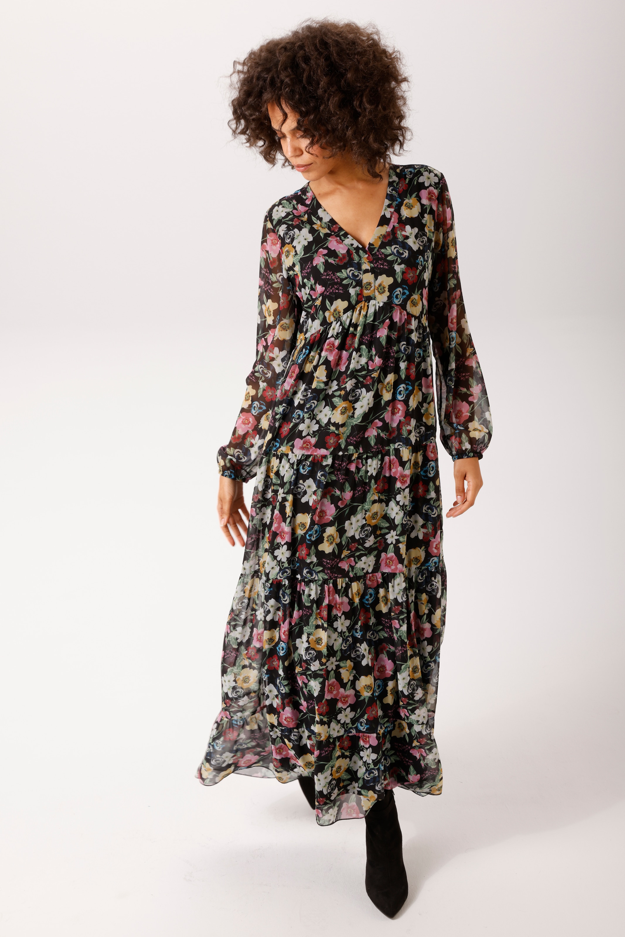 Image of Aniston CASUAL Maxikleid mit farbenfrohen, romantischen Blumendruck - NEUE KOLLEKTION
