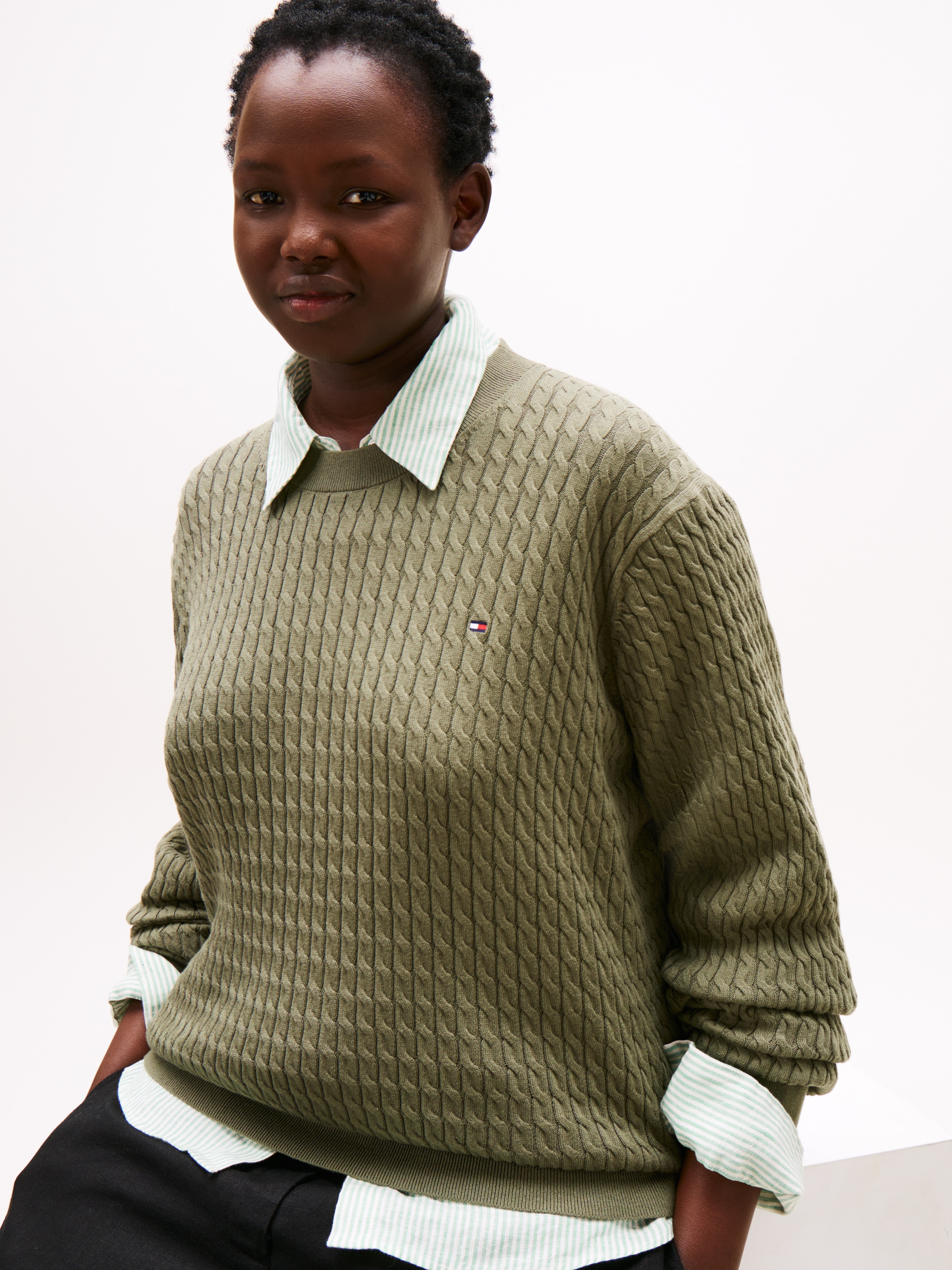 Tommy Hilfiger Curve Pull en tricot »CRV CO CABLE FINE GG C-NK LS SWT« in grossen Grössen, mit Zopfmuster