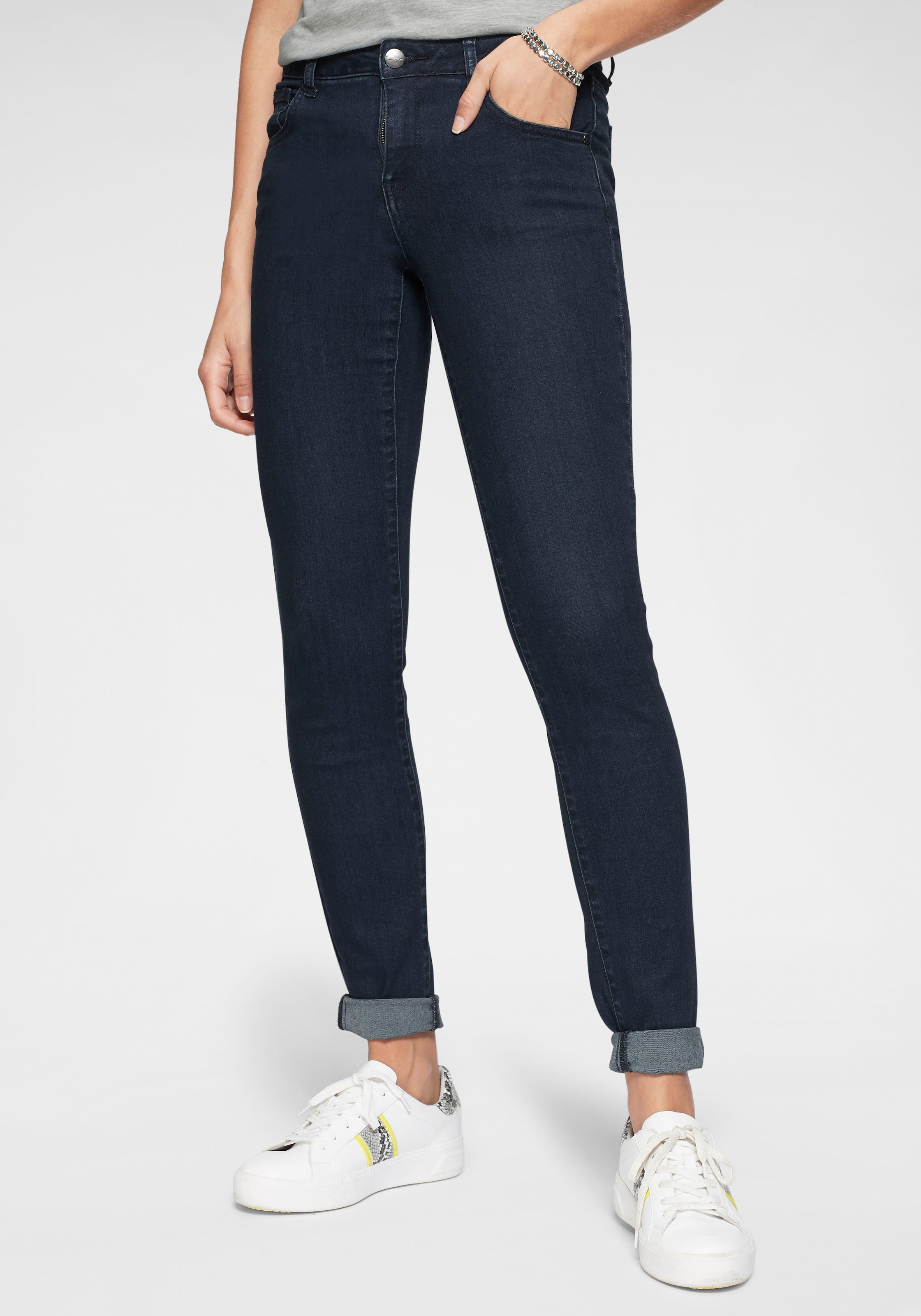 Image of Tamaris Skinny-fit-Jeans "aus bequemen Stretch-Denim" schmale Beinweite, mit Gürtelschlaufenbund, mit Metallreissverschluss