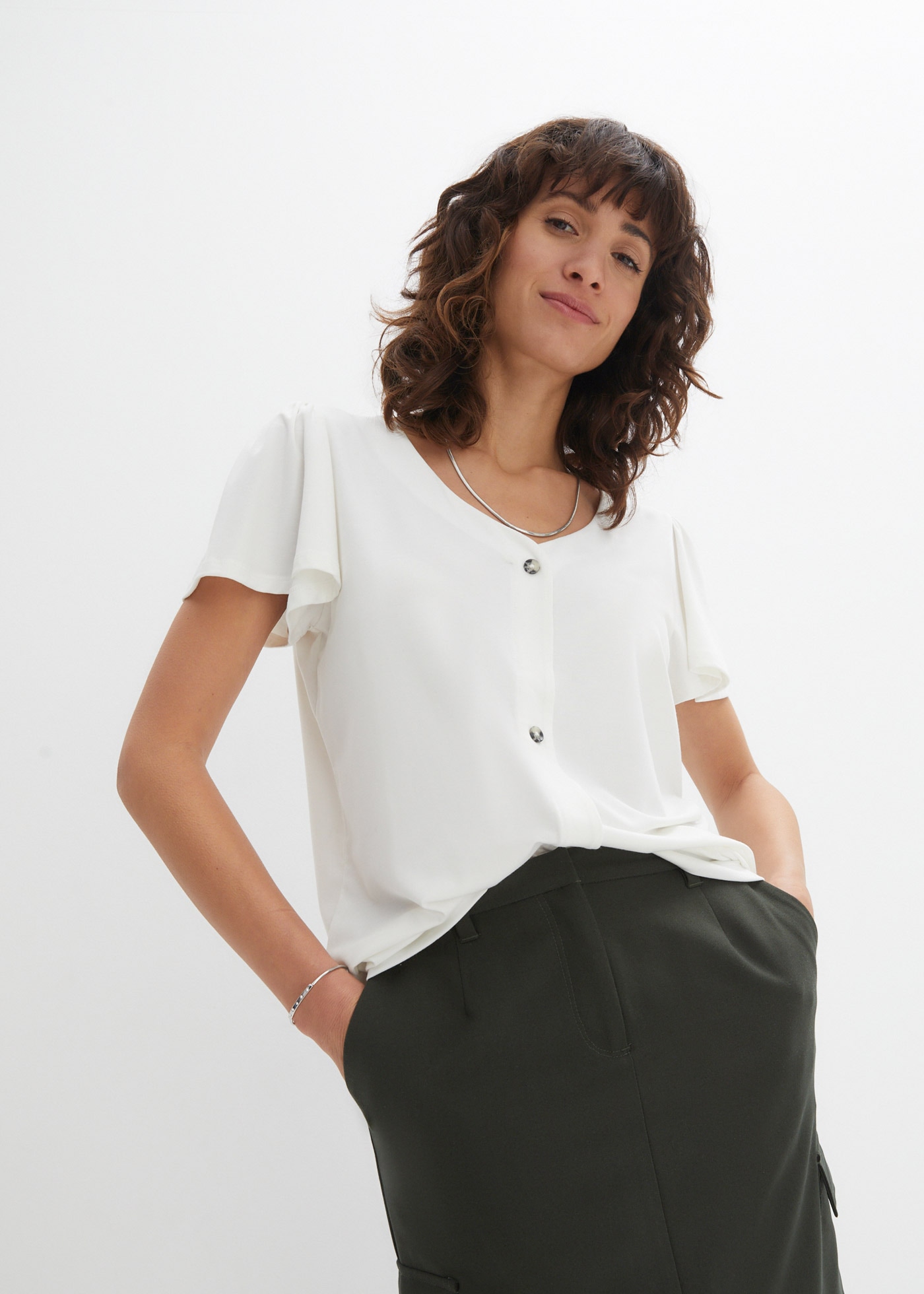 Image of bonprix T-Shirt "Shirt mit Knopfleiste" bequeme Passform, Kurzarm-Design, mit Knopfleiste