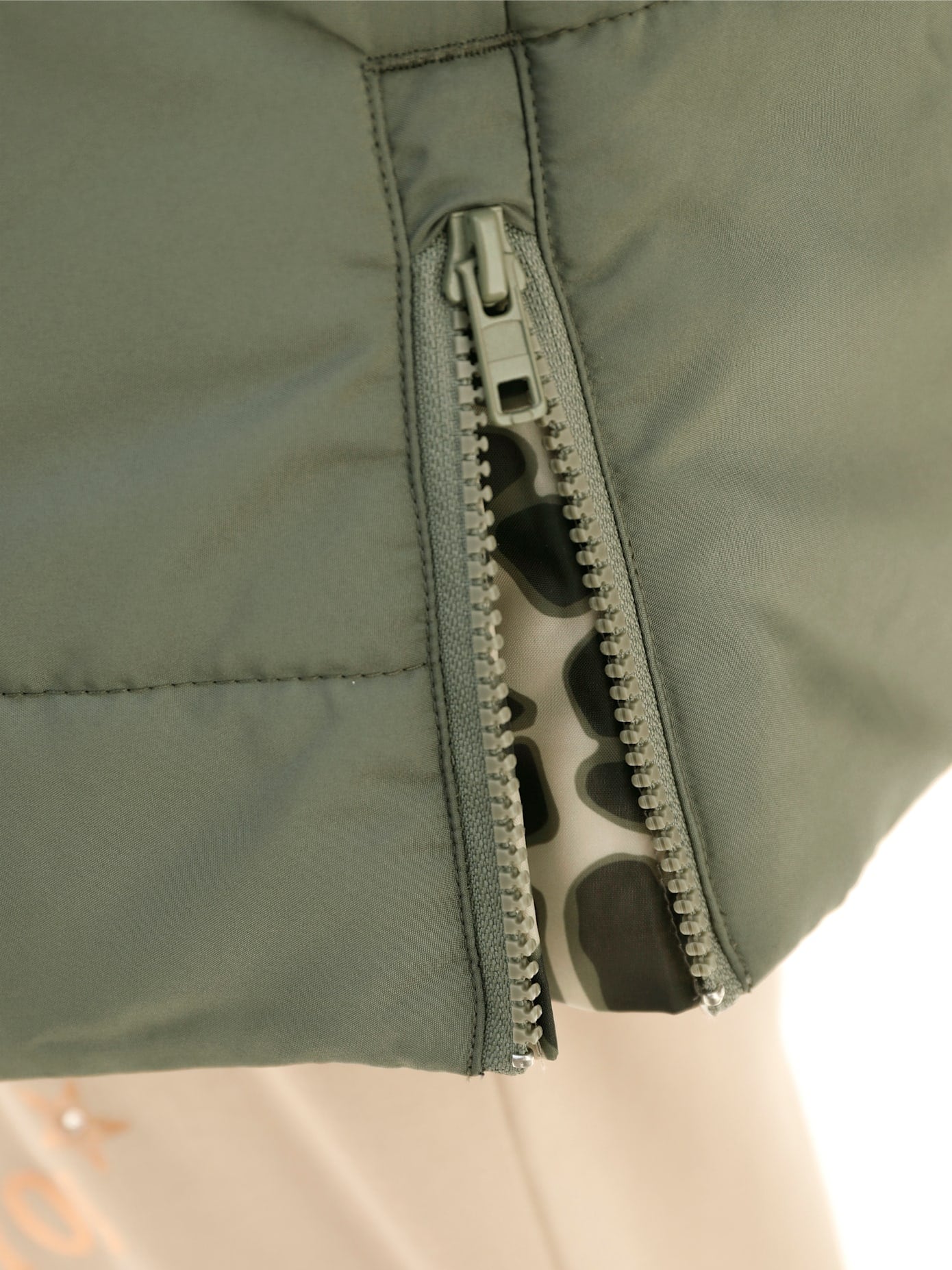 Classic Basics Veste matelassée mit Kapuze