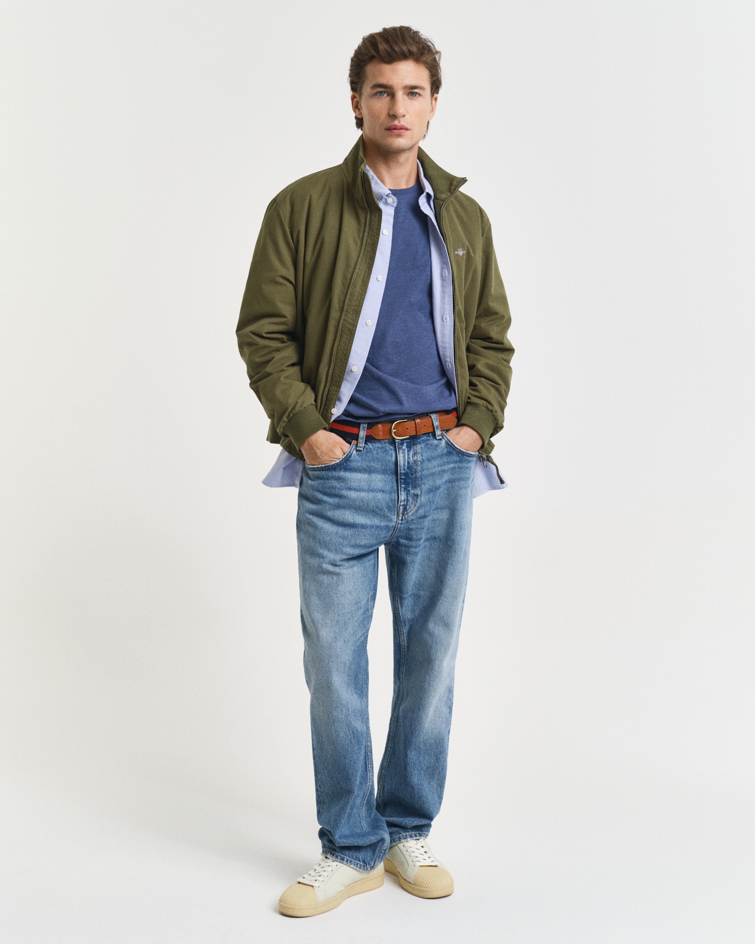 Gant T-Shirt »REG SHIELD SS T-SHIRT« mit Logostickerei auf der Brust