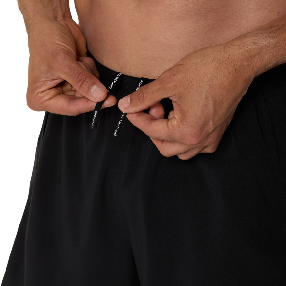 Asics Laufshorts »ROAD 2-N-1 7IN SHORT«  2-in-1 Design, mit Eingrifftaschen, sportlicher Stil