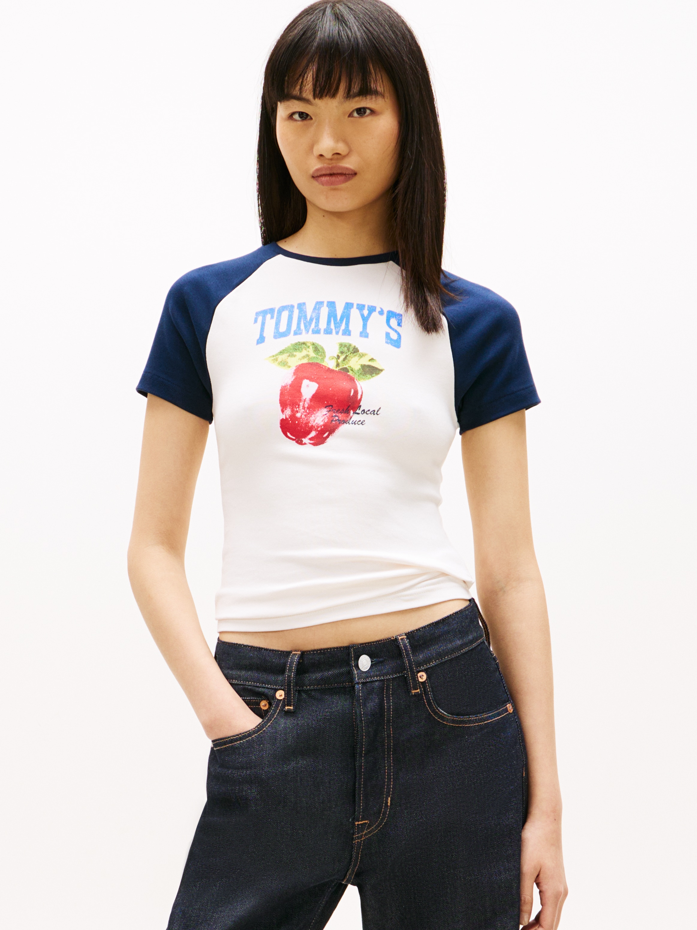 Image of Tommy Jeans Kurzarmshirt "TJW SLIM TOMMY MARKET RAGLAN" mit Print, Rundhalsform