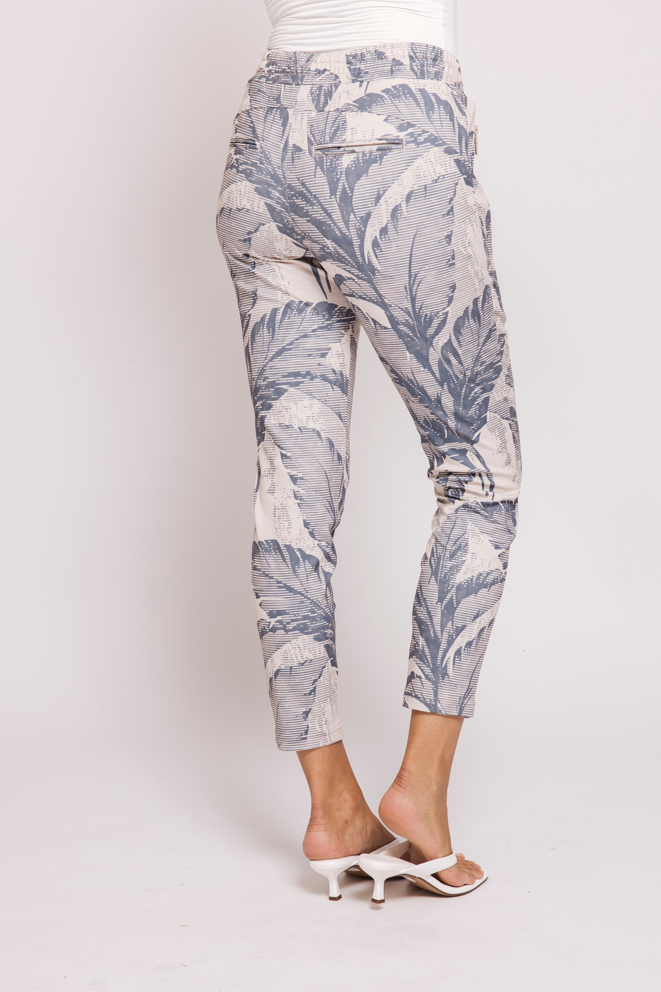 Zhrill Pantalon en tissu »ZHCHIARA CASUAL«  mit floralem Allover-Muster