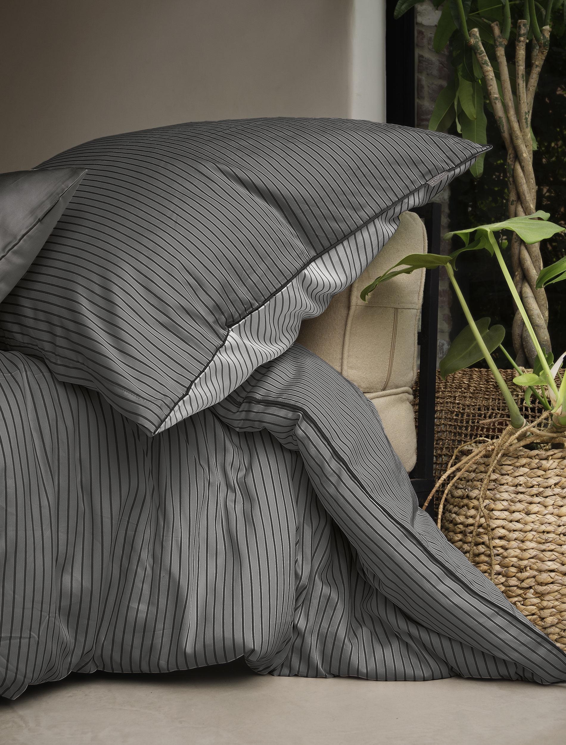 Irisette Linge de lit »Tokio 8607« 2 cuis brillance soyeuse, particulièrement douce et agréable pour la peau