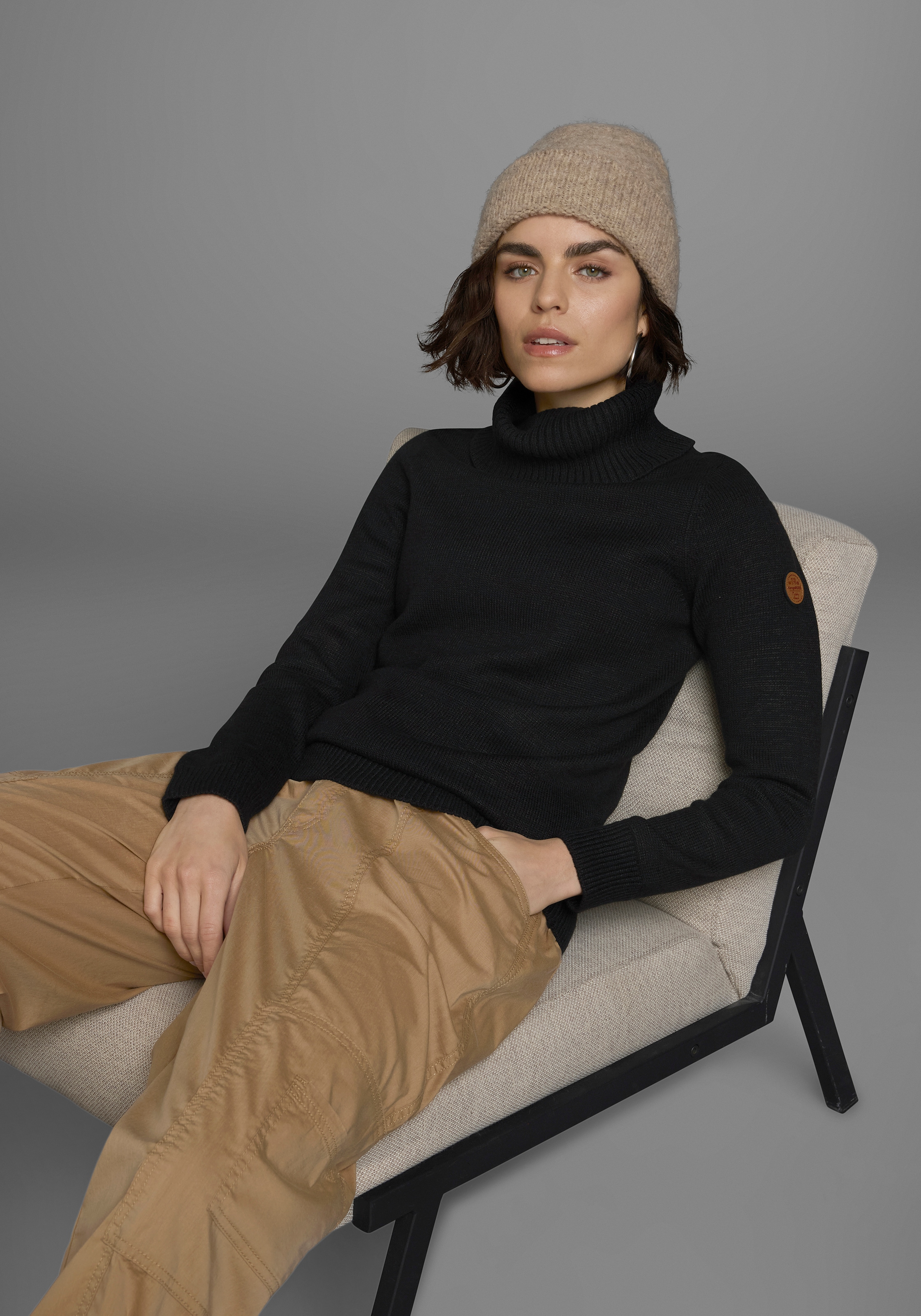 KangaROOS Rollkragenpullover, in klassischer Form