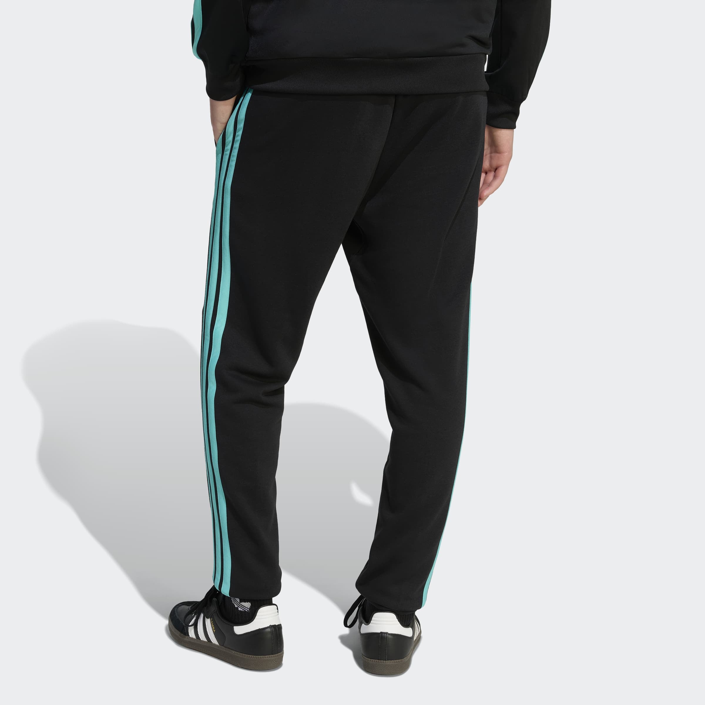 adidas Performance Pantalon de sport »MERCEDES - AMG PETRONAS FORMULA 1 TEAM DNA«