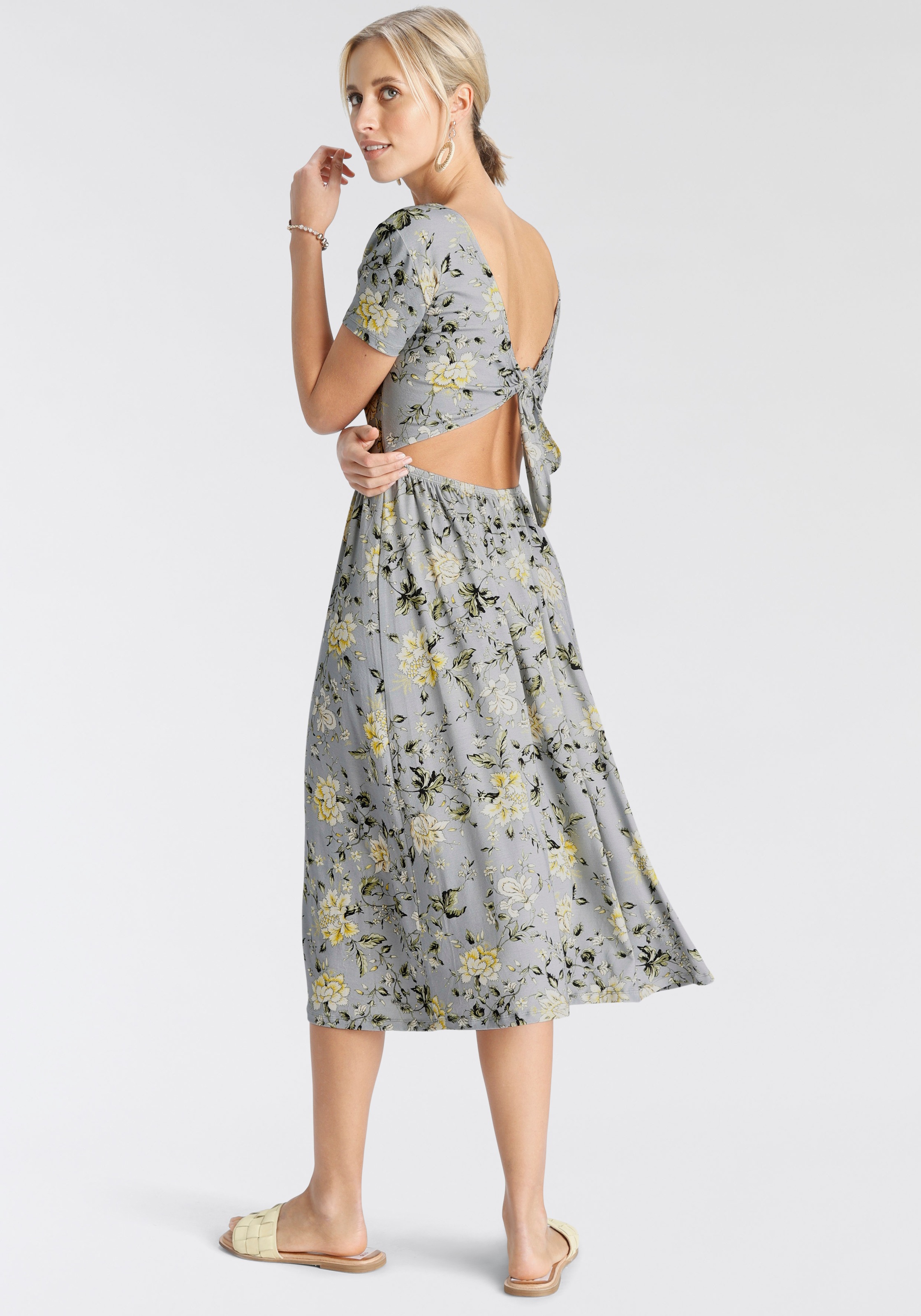 Image of Laura Scott Midikleid, mit Knoten-Detail am Rücken bei Ackermann Versand Schweiz