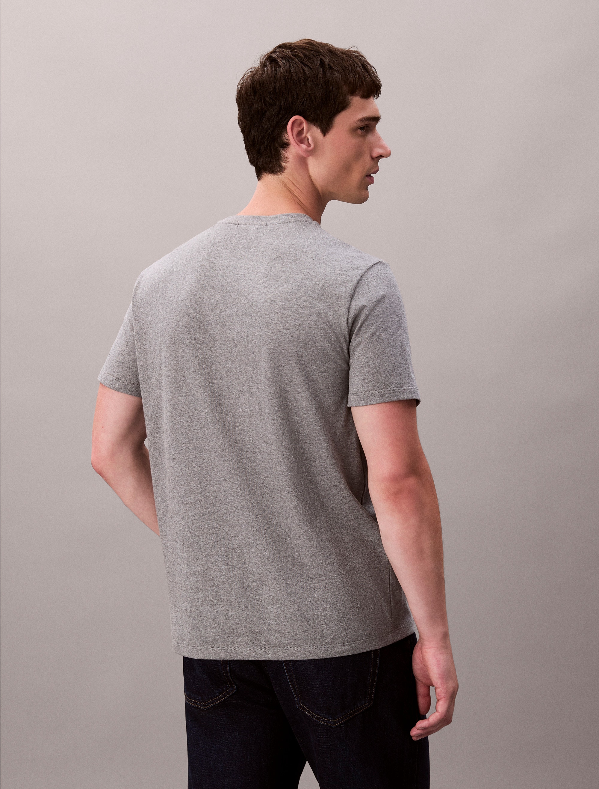 Calvin Klein Jeans T-Shirt »SS BADGE 30S JERSEY CLASSIC TEE«, Mit Rundhalsausschnitt