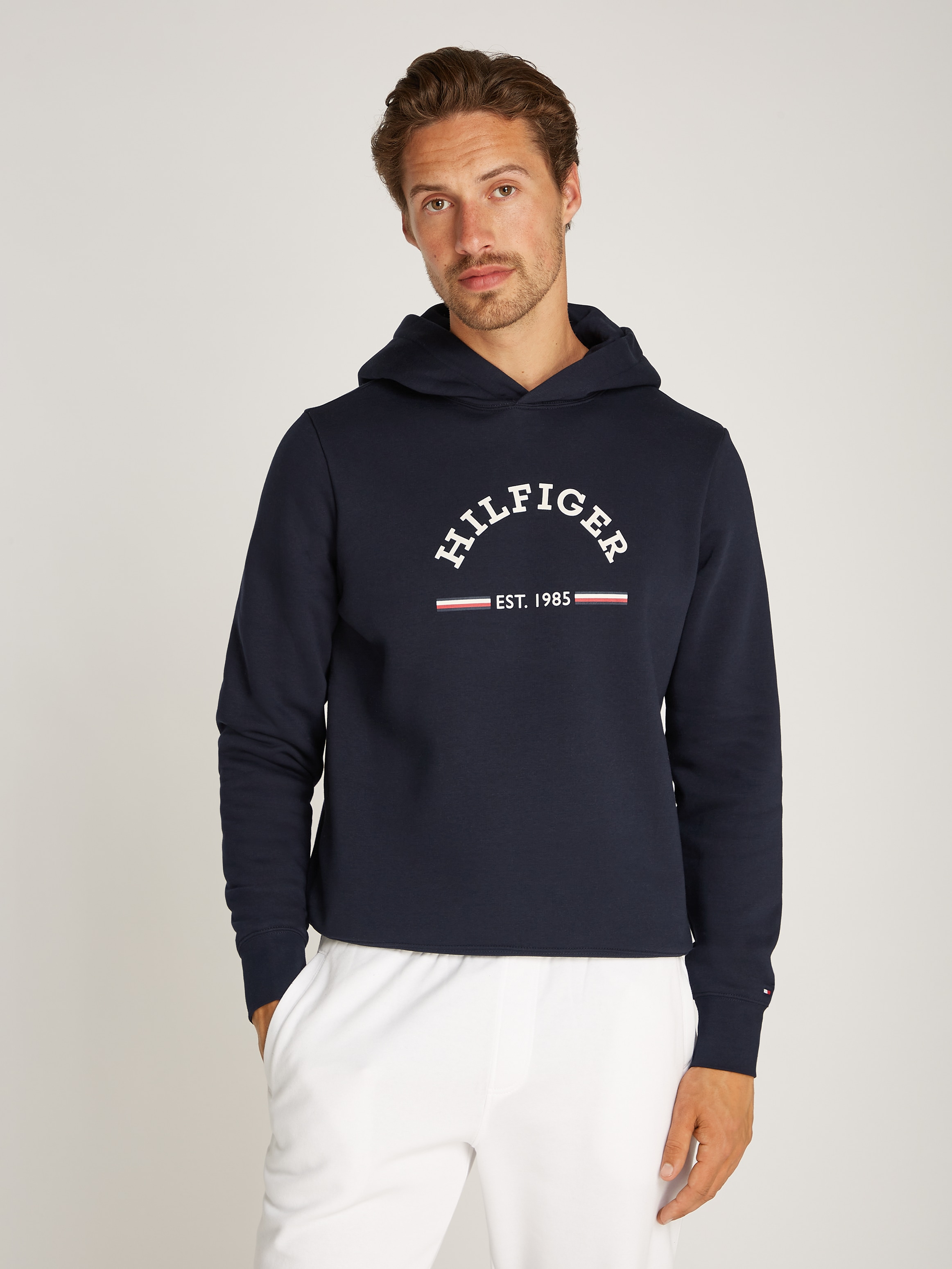 Tommy Hilfiger Kapuzensweatshirt »ROUNDALL HOODY«, kontrastfarbener Markenprint