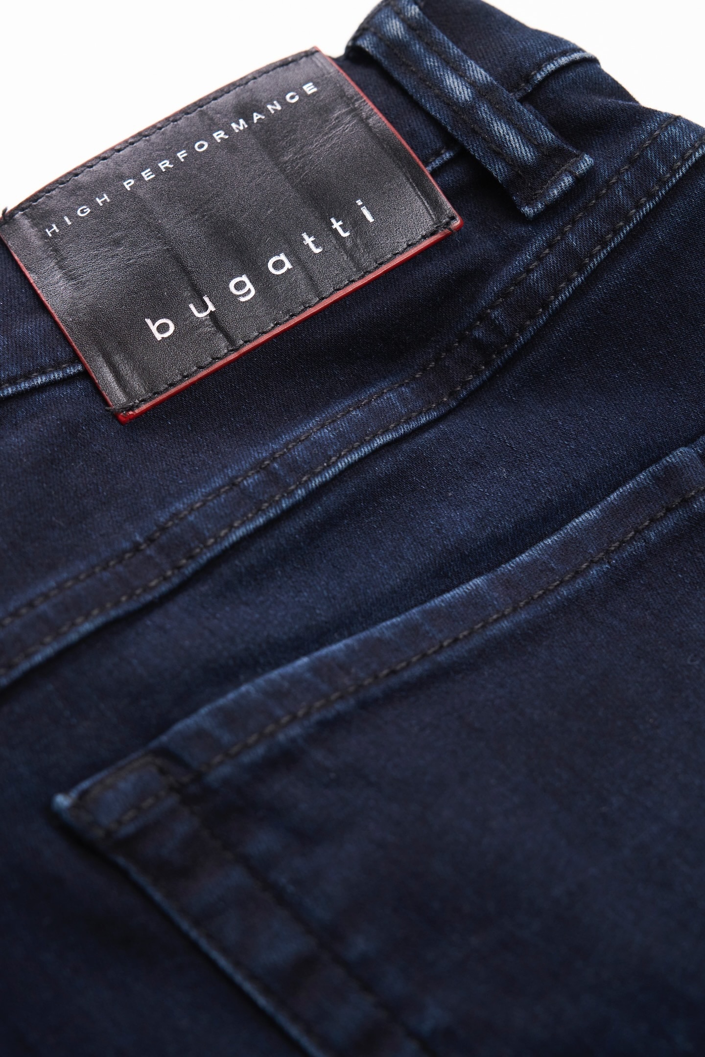 bugatti 5-Pocket-Jeans »Basic Essentials«, besonders bequem