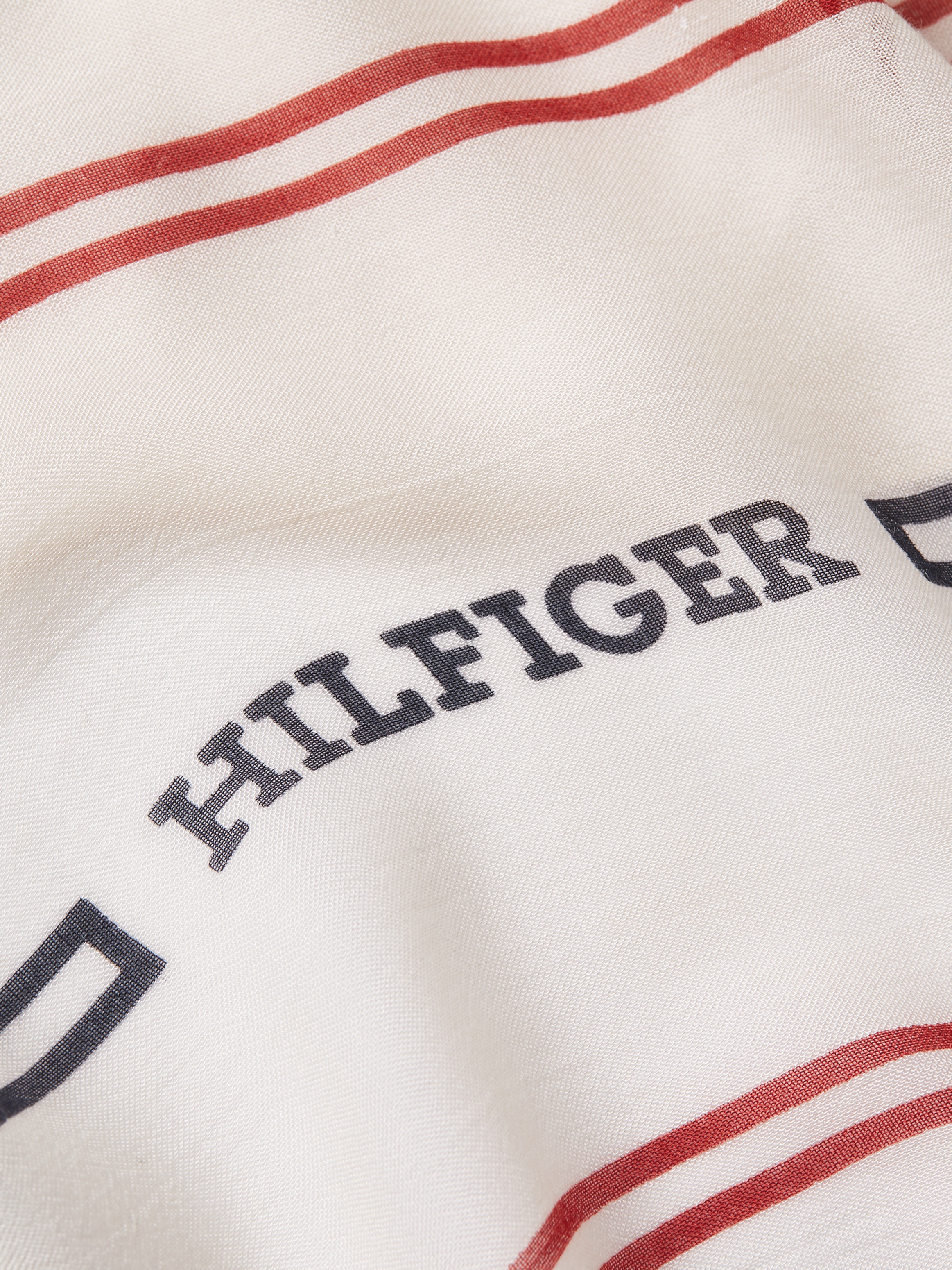 Tommy Hilfiger Modeschal »ESSENTIAL FLAG SCARF«, mit Logoschriftzug