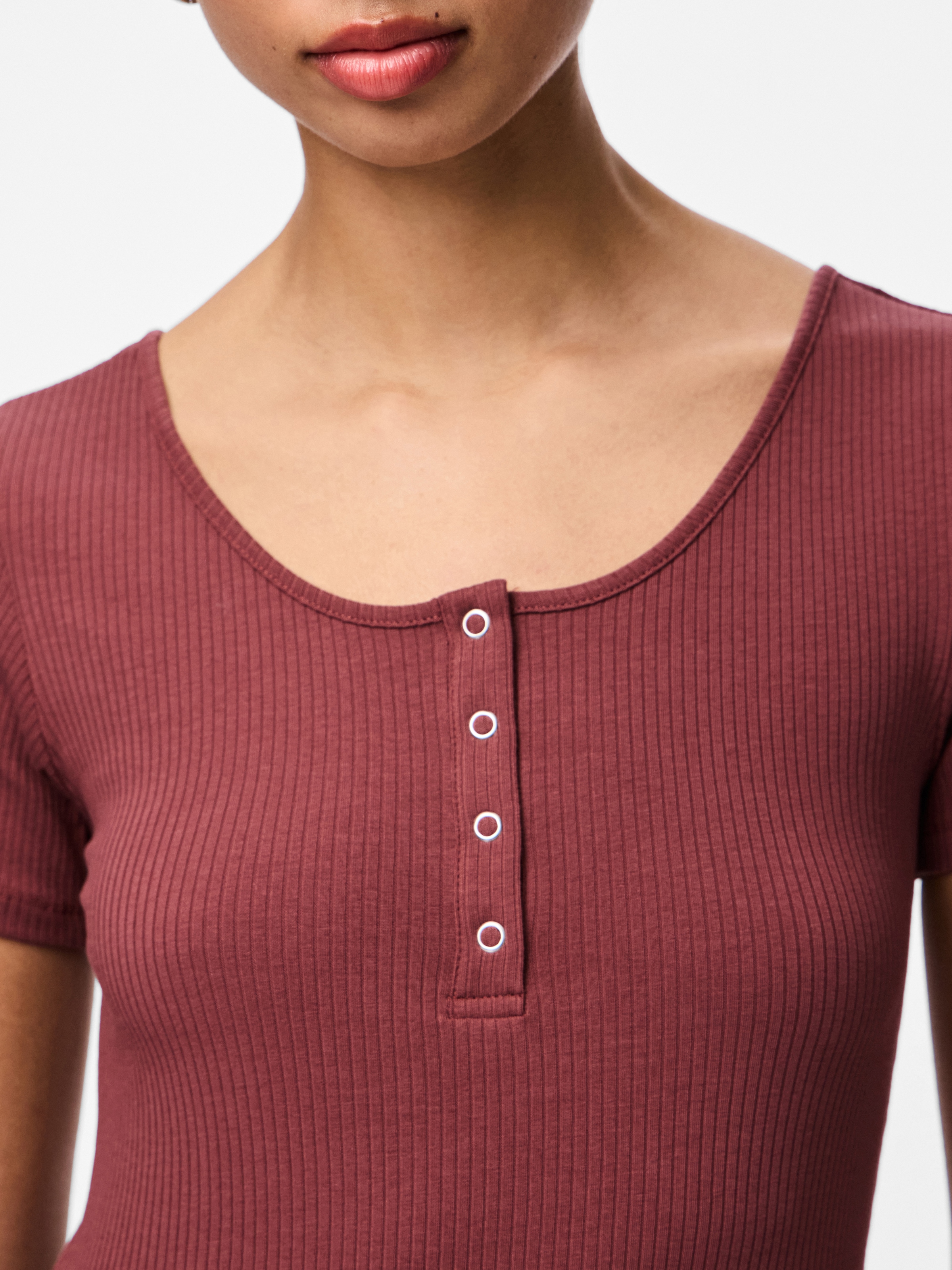 pieces T-shirt à manches courtes »PCKITTE SS TOP NOOS BC« Baumwollmischung, slim fit
