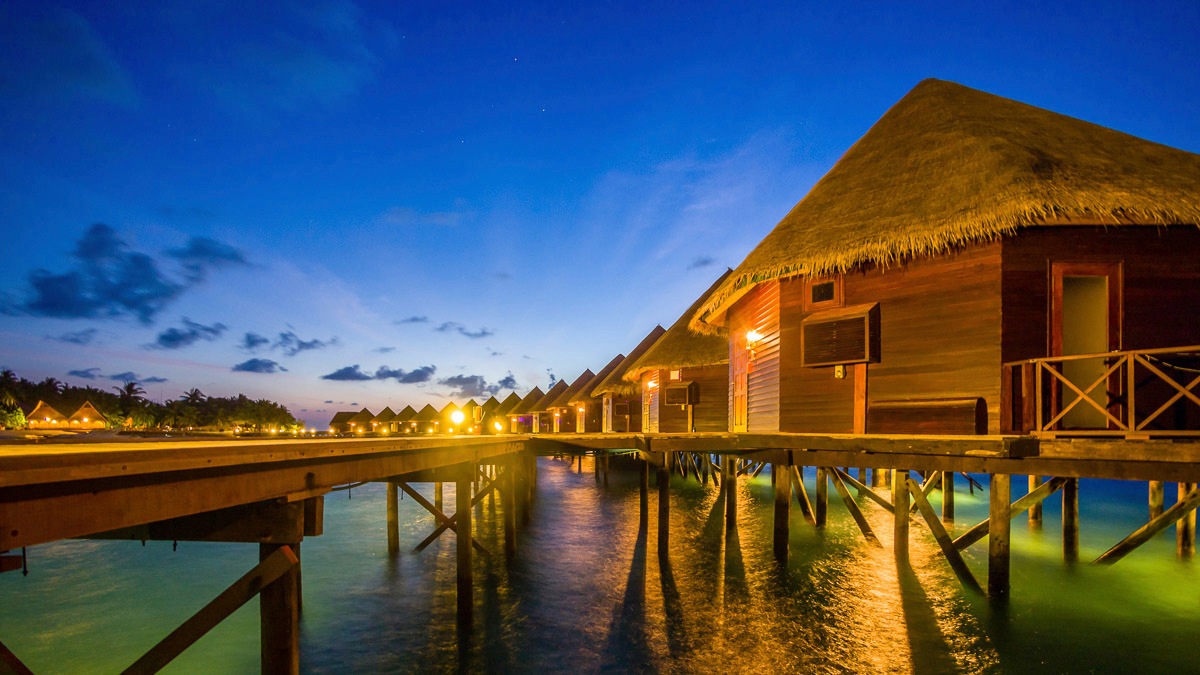 Image of Papermoon Fototapete "Maledive Bungalows"