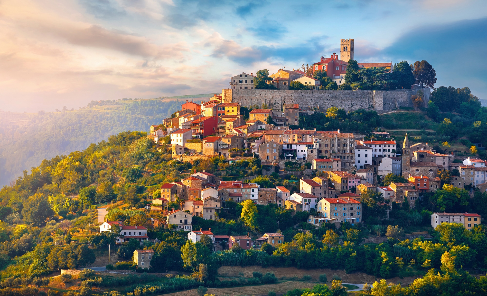 Image of Papermoon Fototapete "MOTOVUN-ANTIKE STADT ISTRIA BURG DORF PANORAMA SONNE"