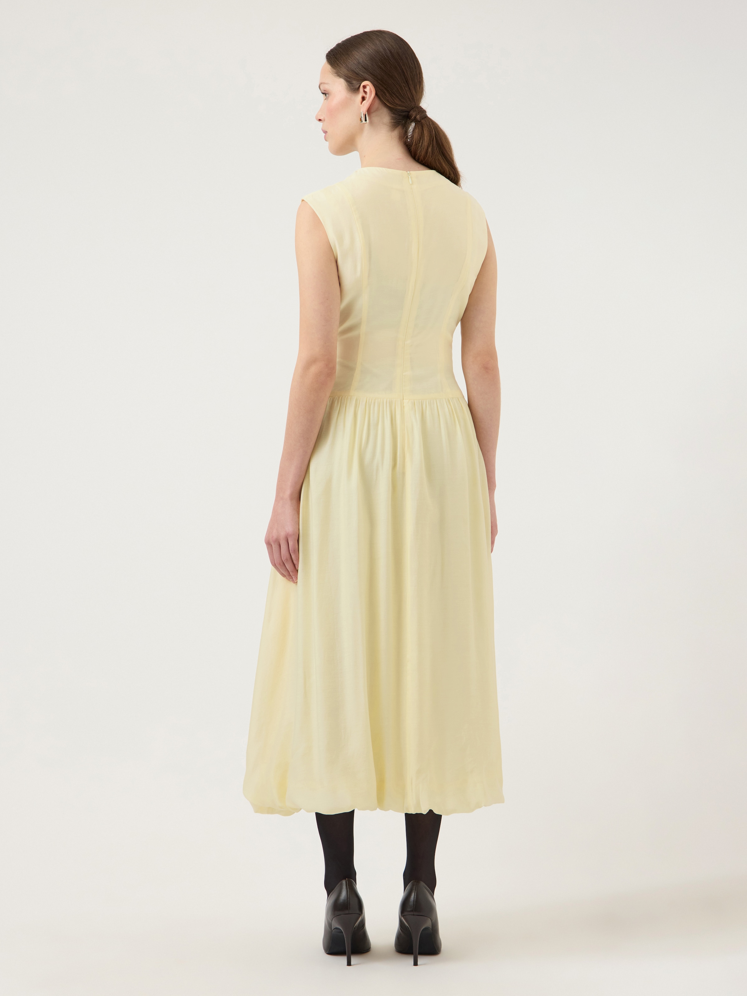 Y.A.S Robe d'été »YASKRISSI SL BUBBLE HEM LONG DRESS NOOS«