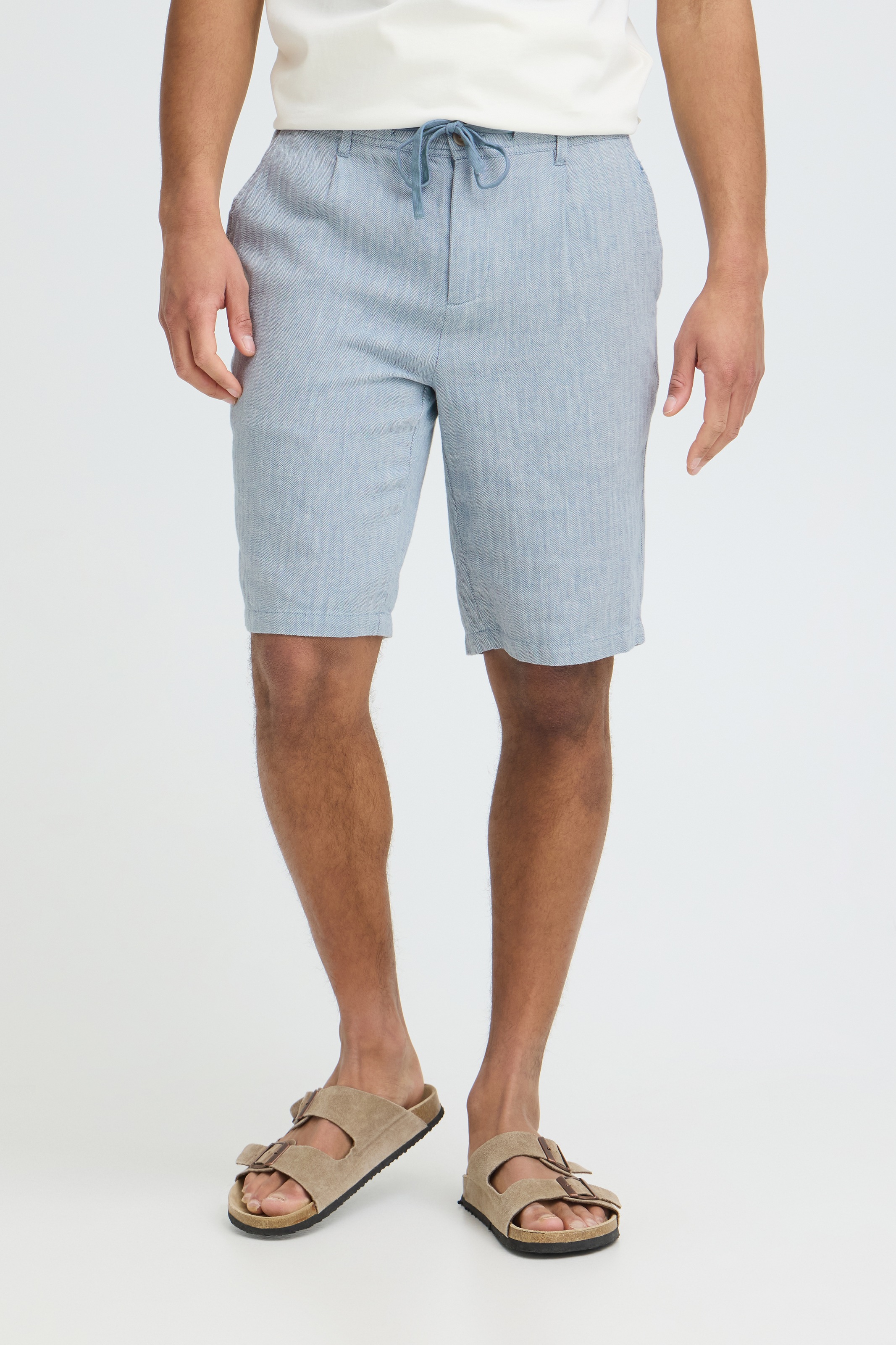 Image of Blend Bermudas "BHMARCO REG WOVENSHORTS" aus Leinen und Baumwolle, Basic Passform, kniefrei