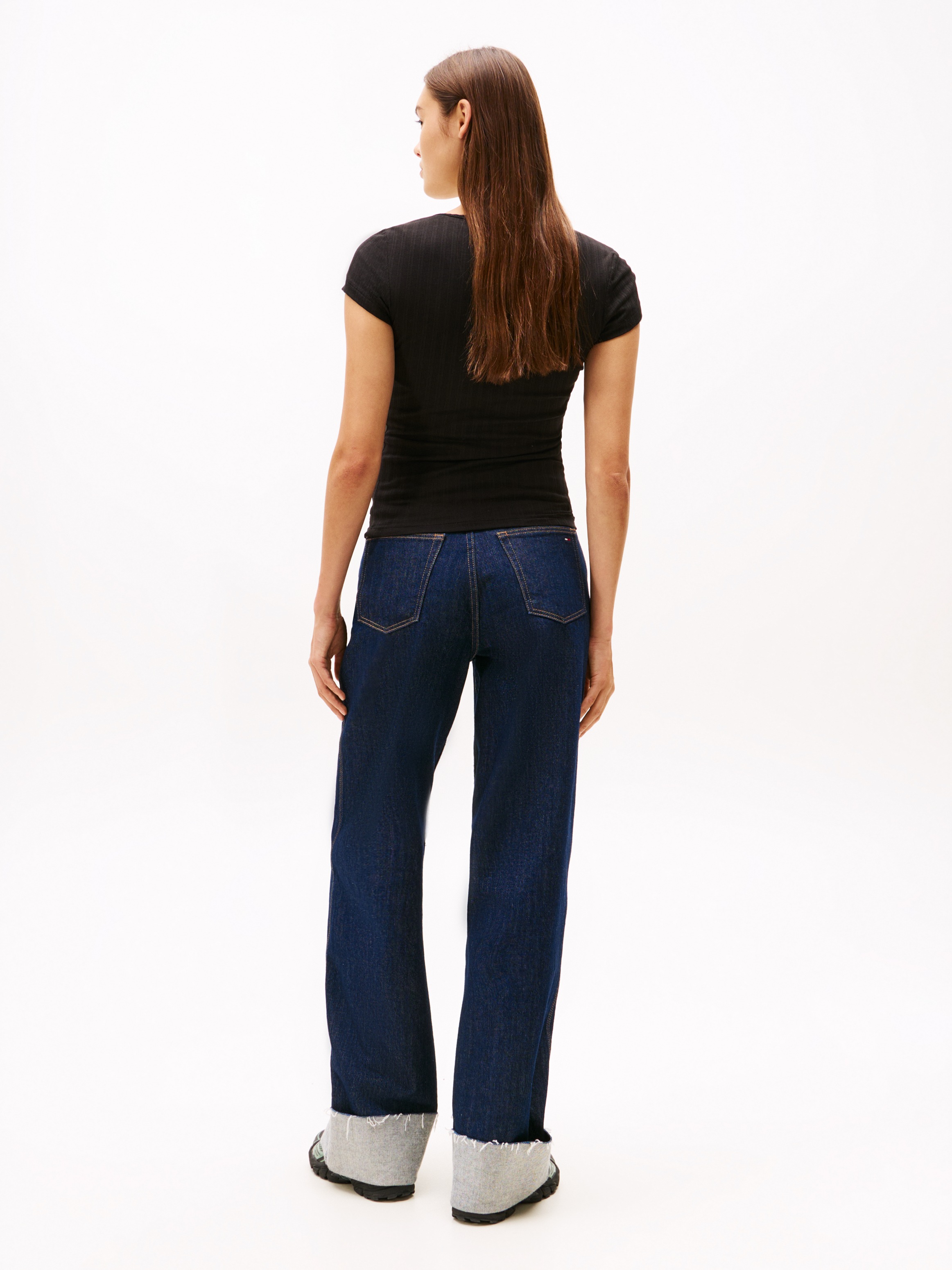 Tommy Jeans Kurzarmshirt »TJW SLIM IRREGULAR RIB SS«, in gerippter Struktur