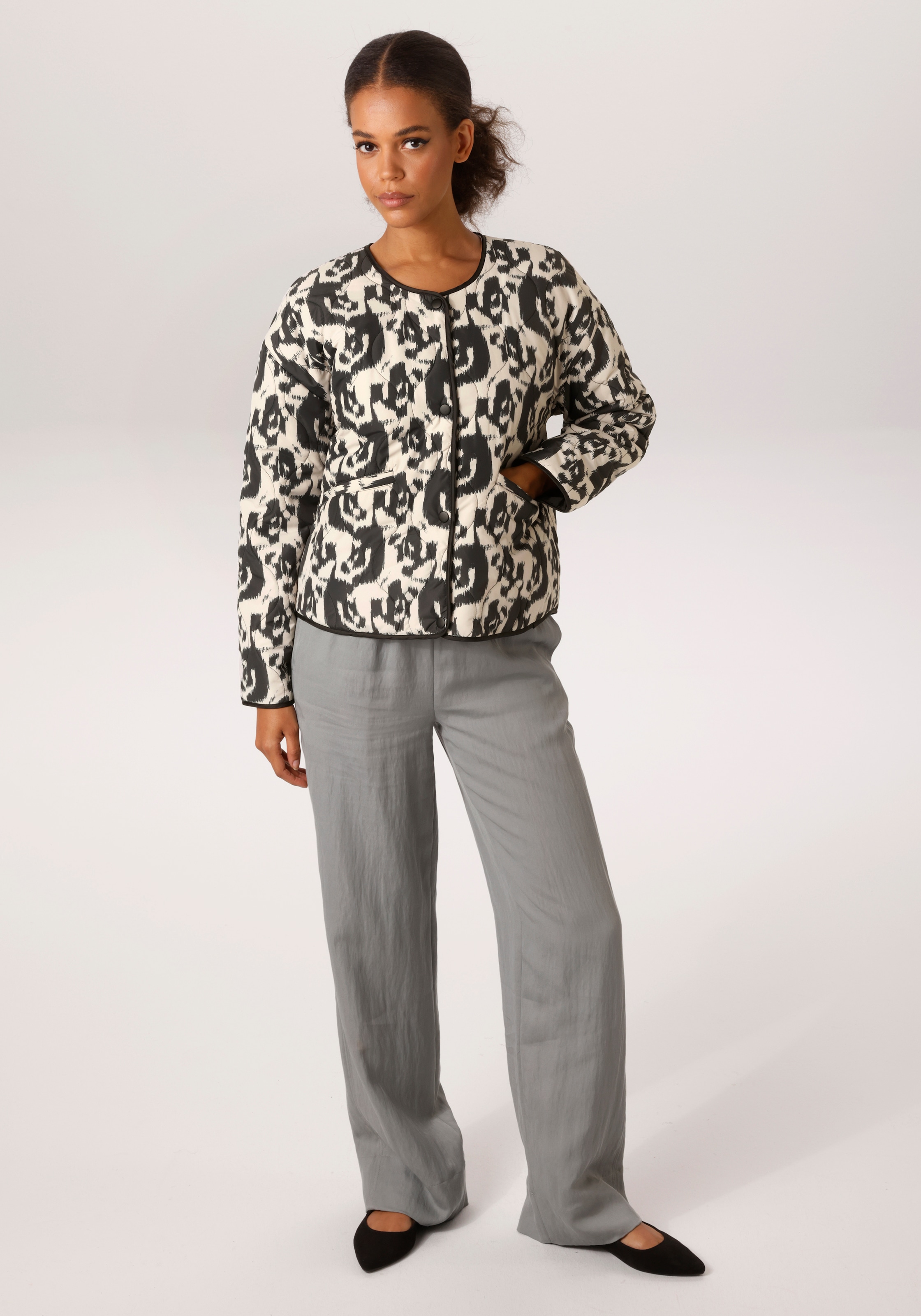 Aniston CASUAL Veste matelassée mit extravagantem, grafischen Muster - NEUE KOLLEKTION
