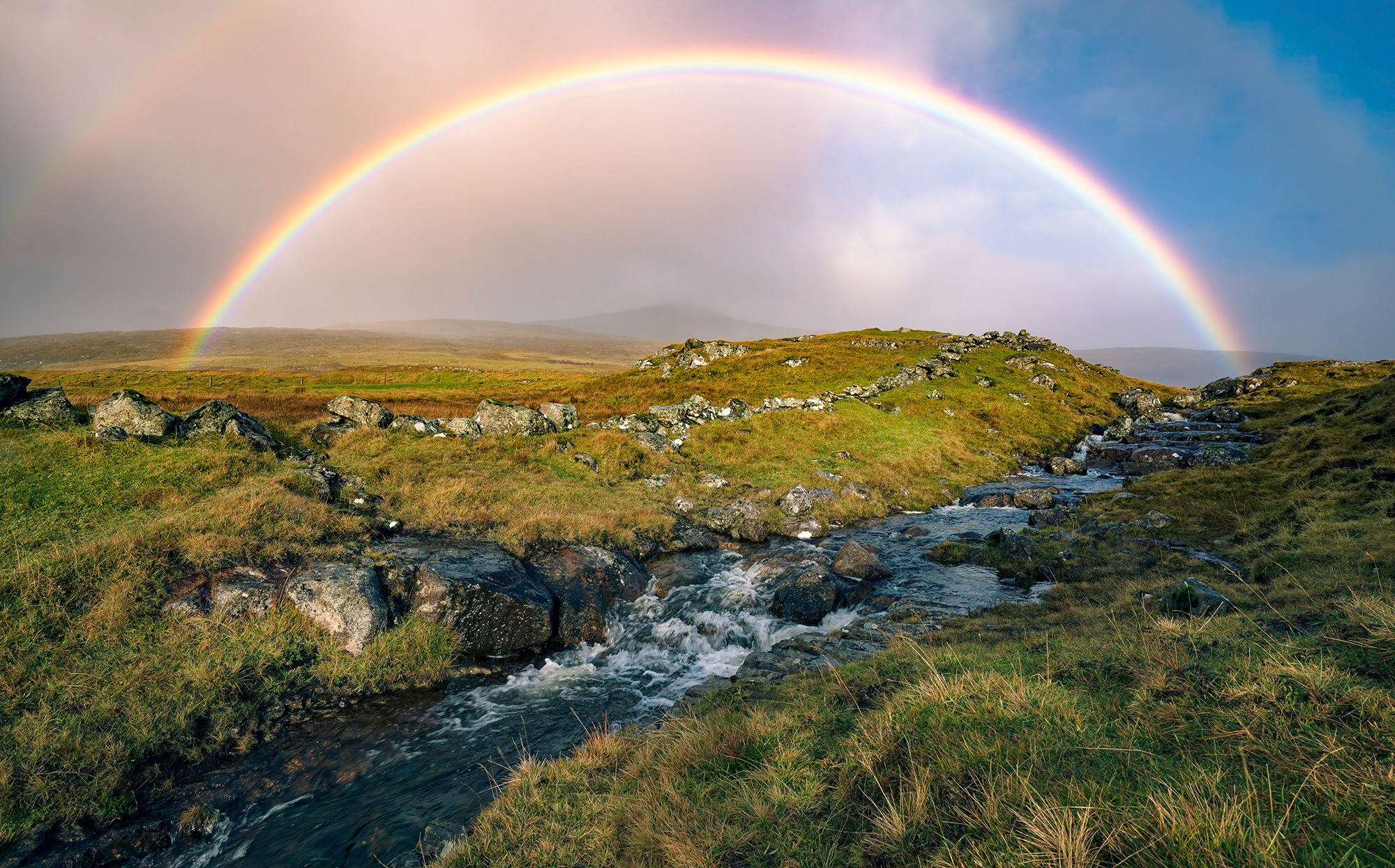 Image of Komar Fototapete »Coloured Faeroer«, mehrfarbig-natürlich-bedruckt bei Ackermann Versand Schweiz