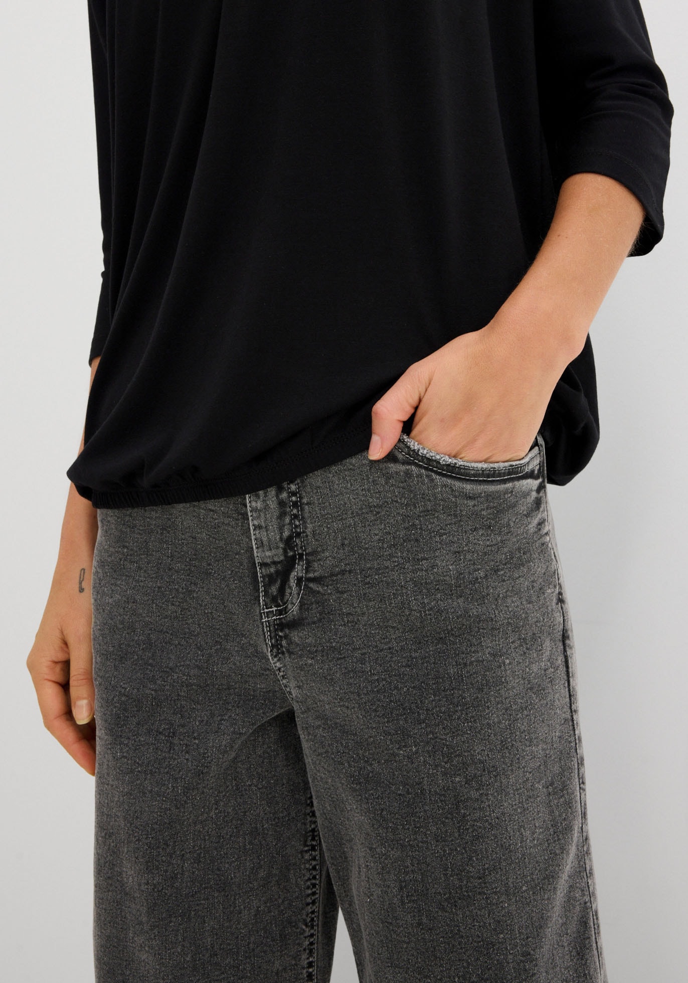 bonprix T-shirt oversize »Oversize-Shirt aus Viskose-Mix« lässig geschnittene Passform, mit Fledermausärmeln, aus Viskose-Mix